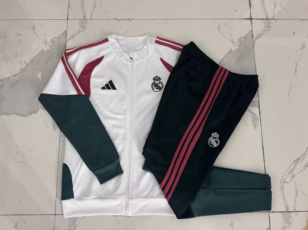 Real Madrid Kids Training Suit 26/27 | Soc Jersey - Premium Football Jersey