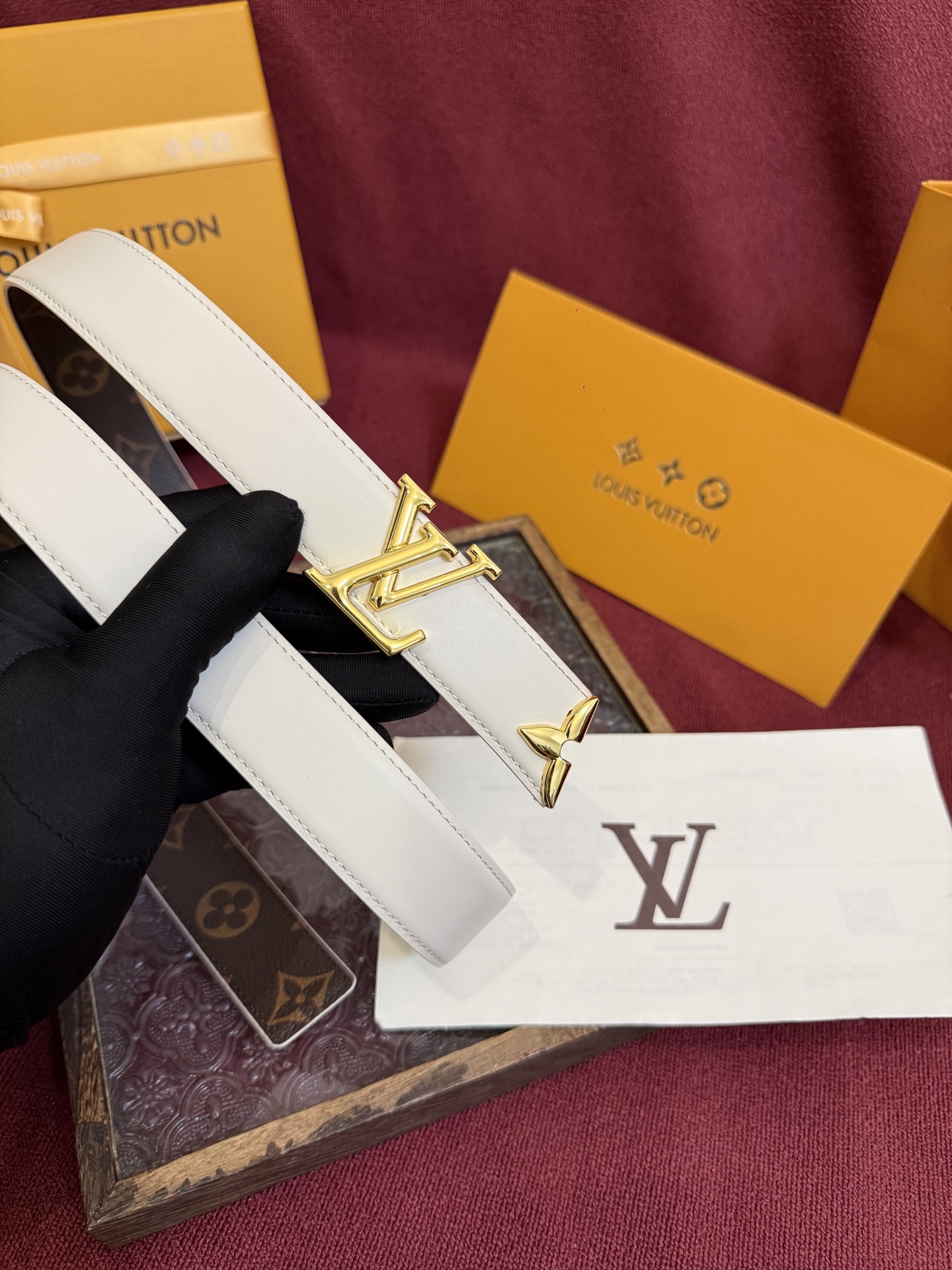 LV Pretty LV 30mm Reversible Belt
