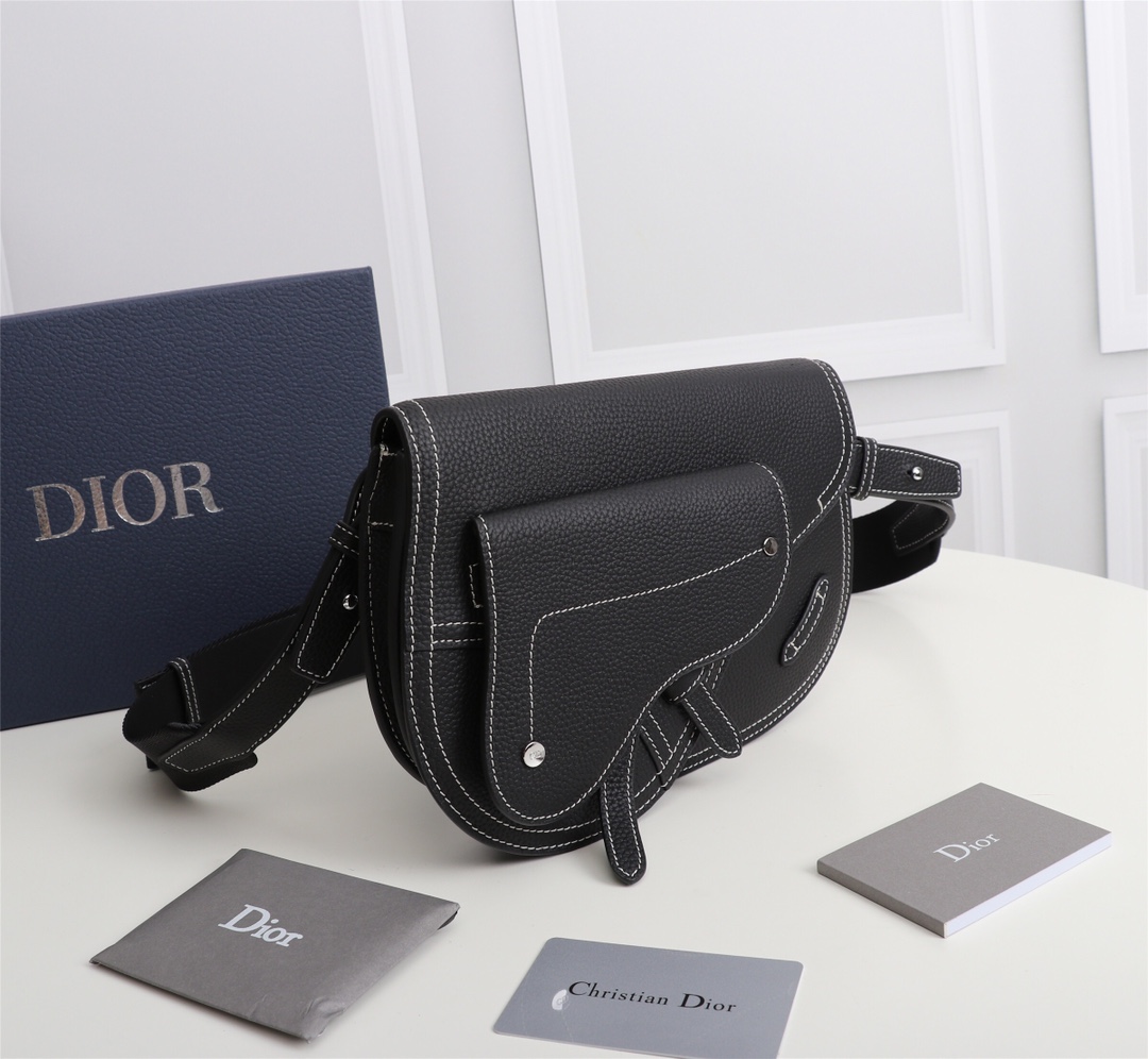 DIOR Saddle Men  Embroidery Crossbody Bag 10A