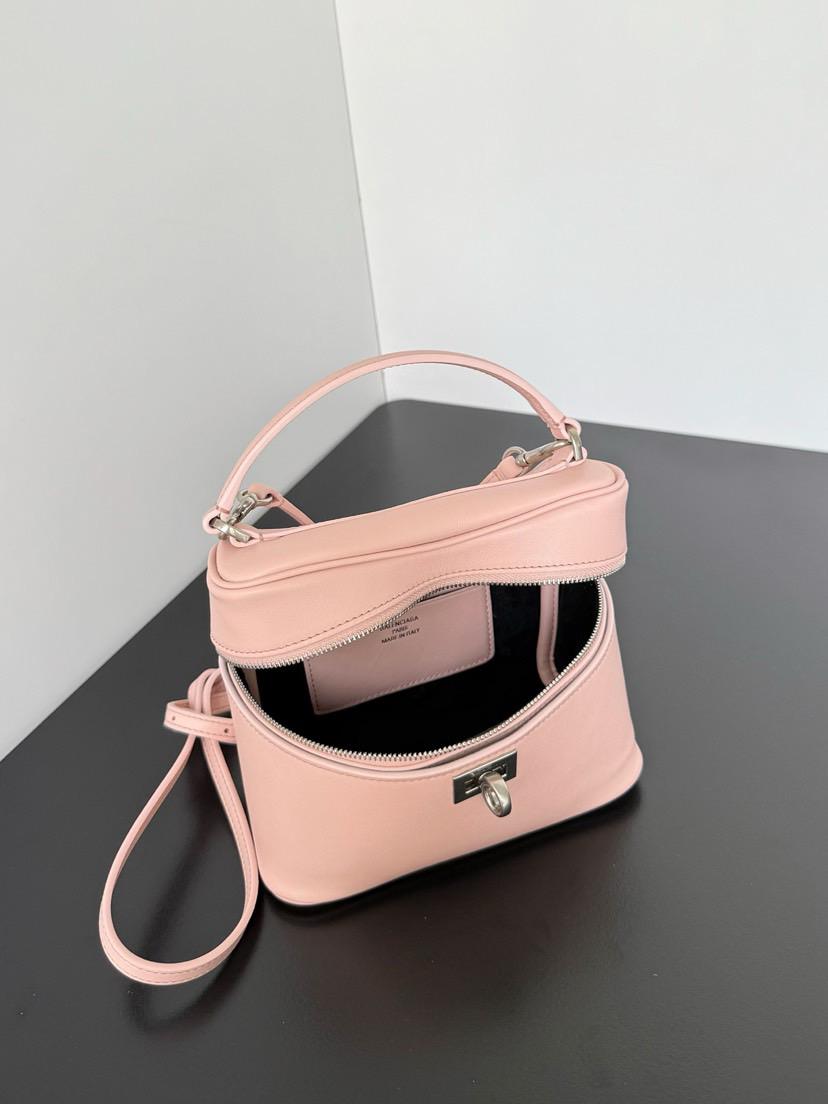 Balenciaga Rodeo Vanity in Suede Pink