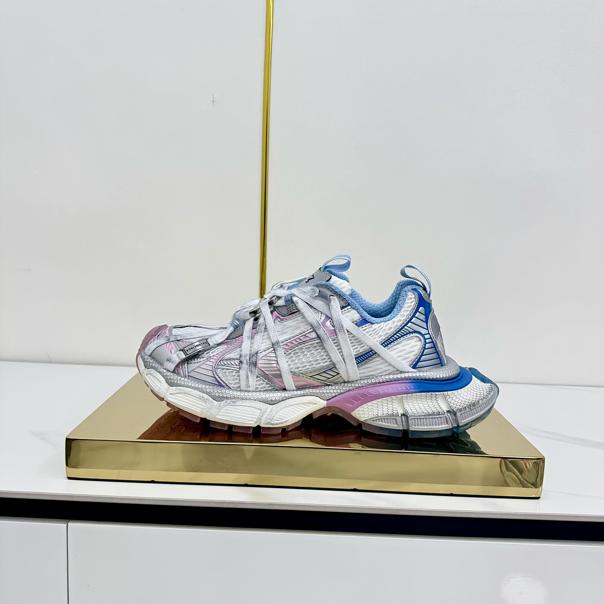 Balenciaga 3XL Unisex Sneaker