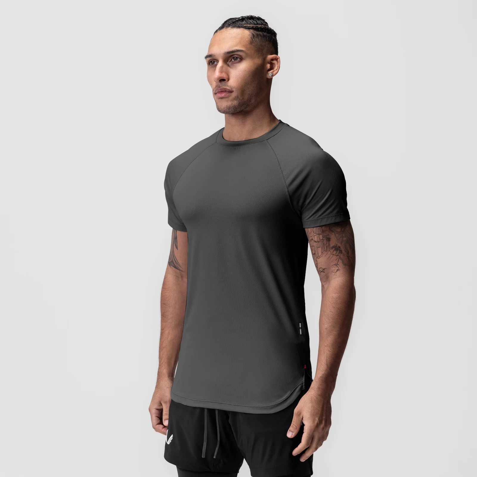 0660. AeroSilver Established Tee - Space Grey