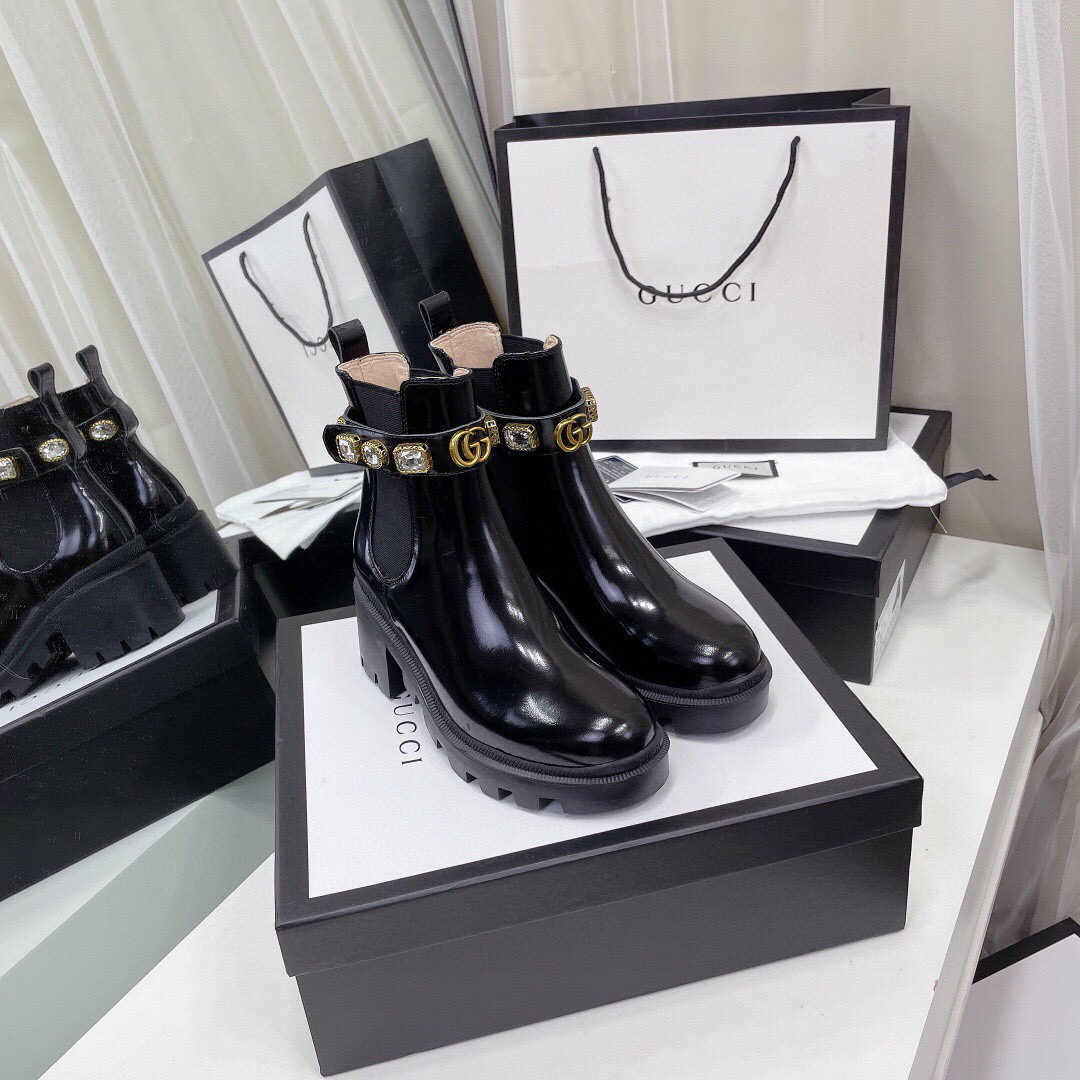 Gucci Anklet Boots in Shiny leather