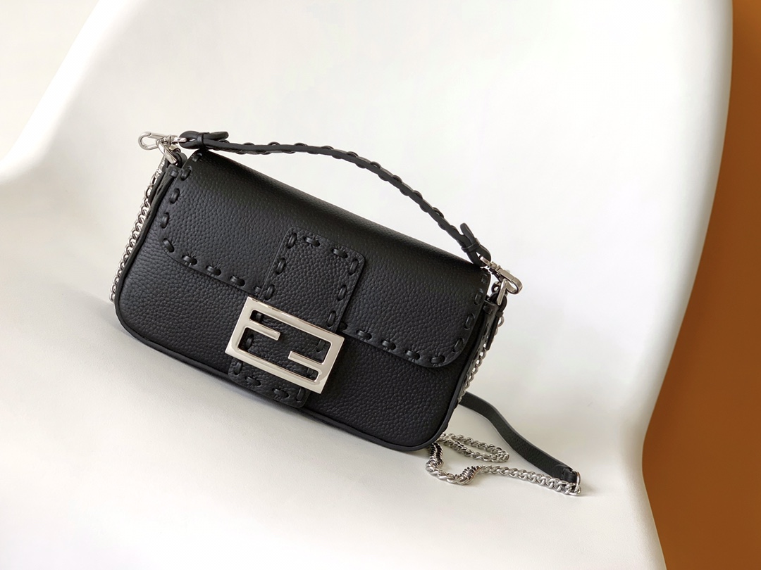 Fendi Mini Selleria Baguette Leather Bag-Black