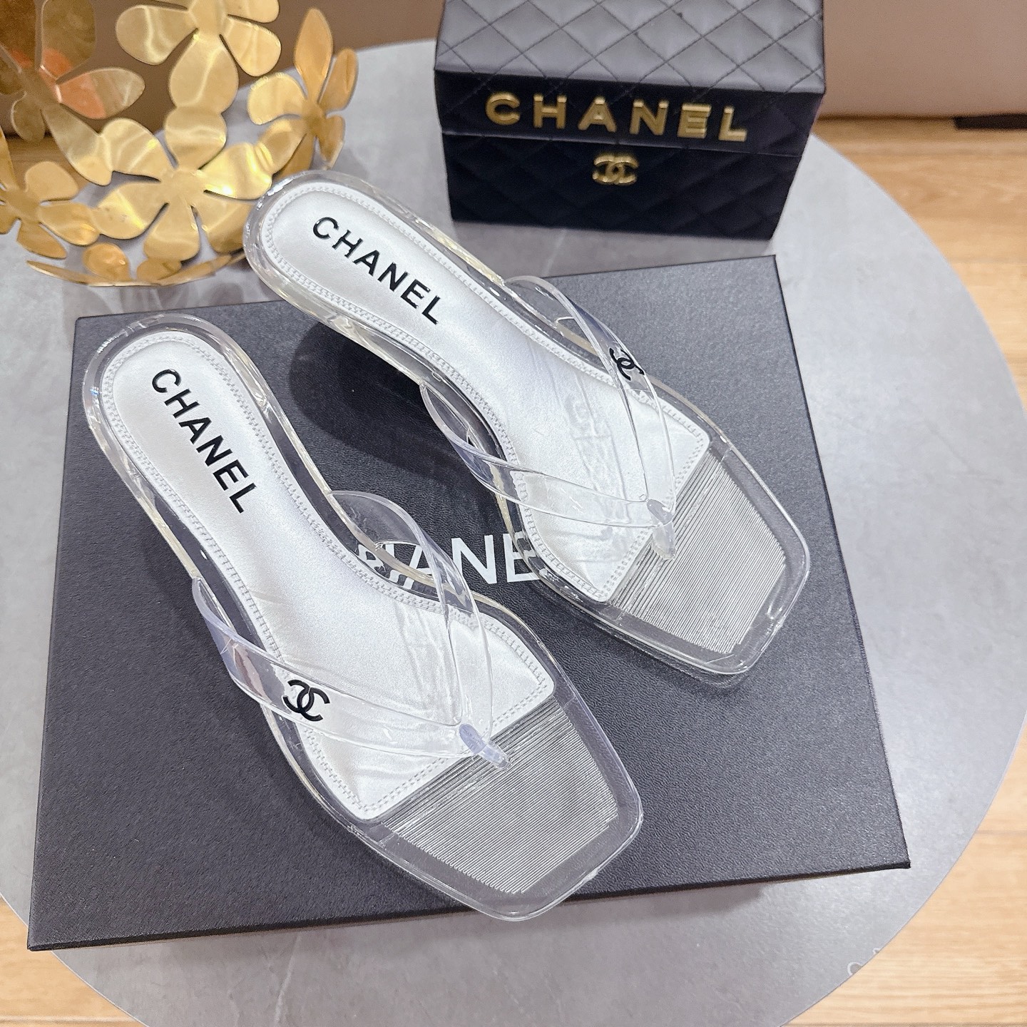 Chanel CC Logo Transparent PVC Jelly Square Toe Kitten Heel Beach Thong Sandals - KAIROO