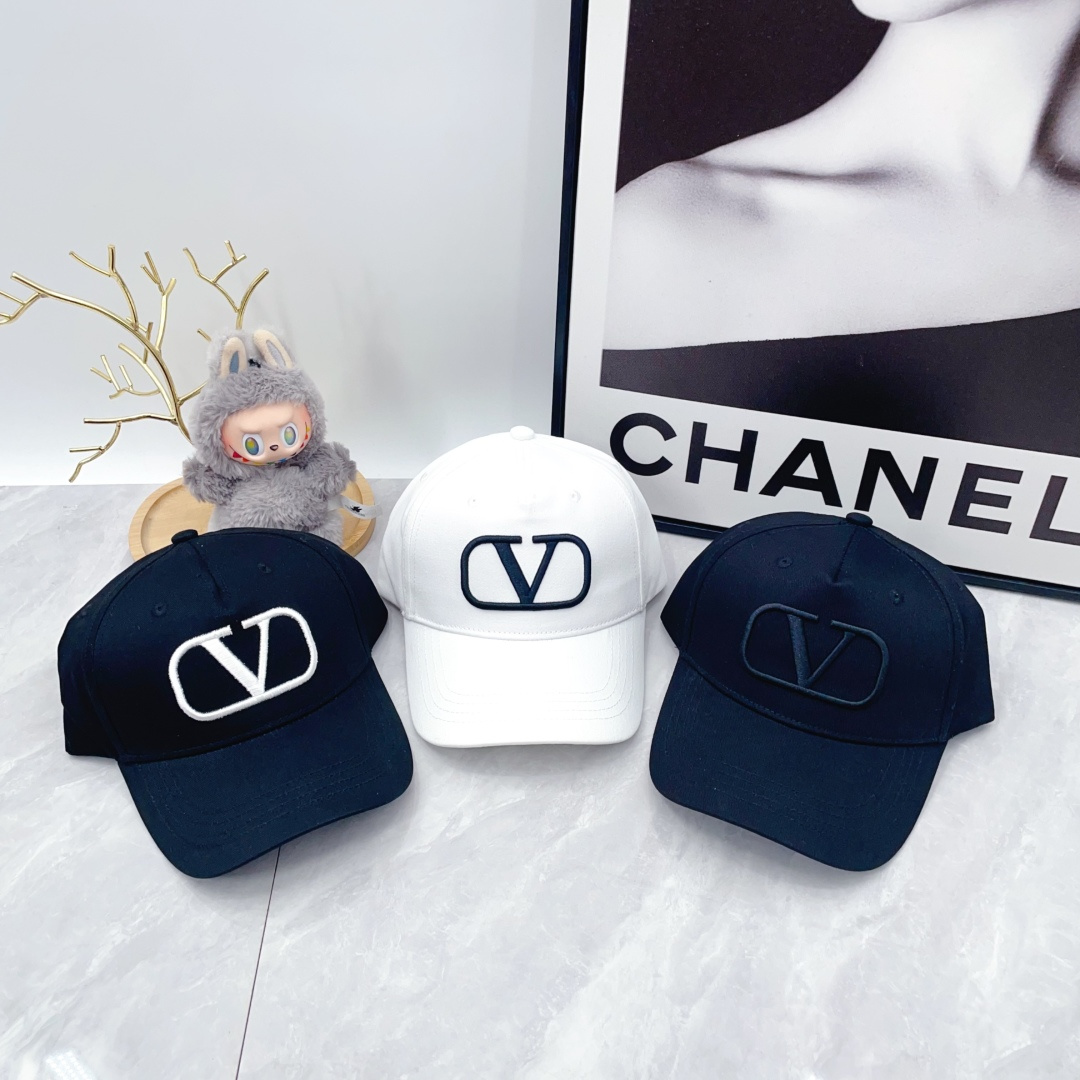 Valentino Garavani Front Embroidery Large VLogo Cotton Baseball Cap Hats - KAIROO
