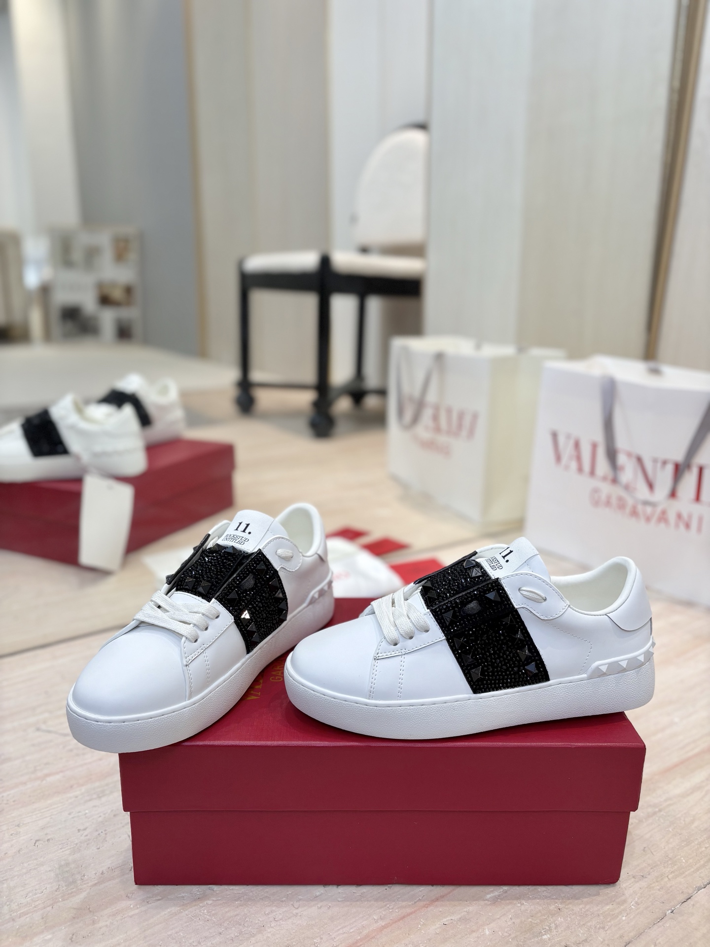 Valentino Rockstud Unisex Sneaker
