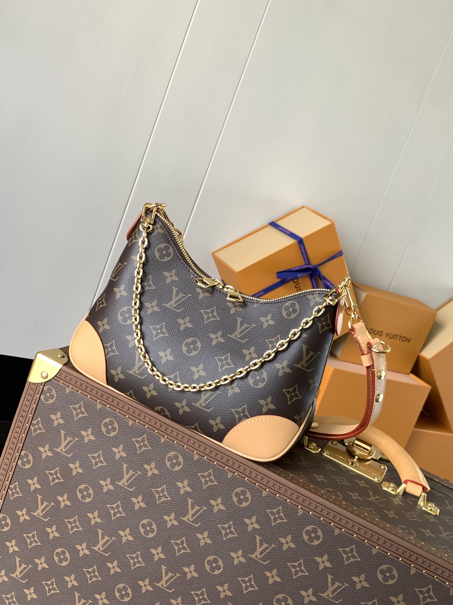 M45832 LV Boulogne PM Bag in Monogram Canvas