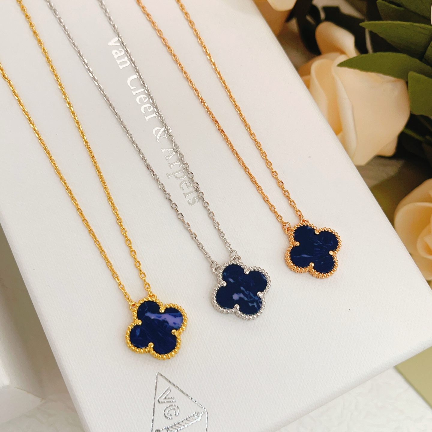 Van Cleef Fashion Necklace