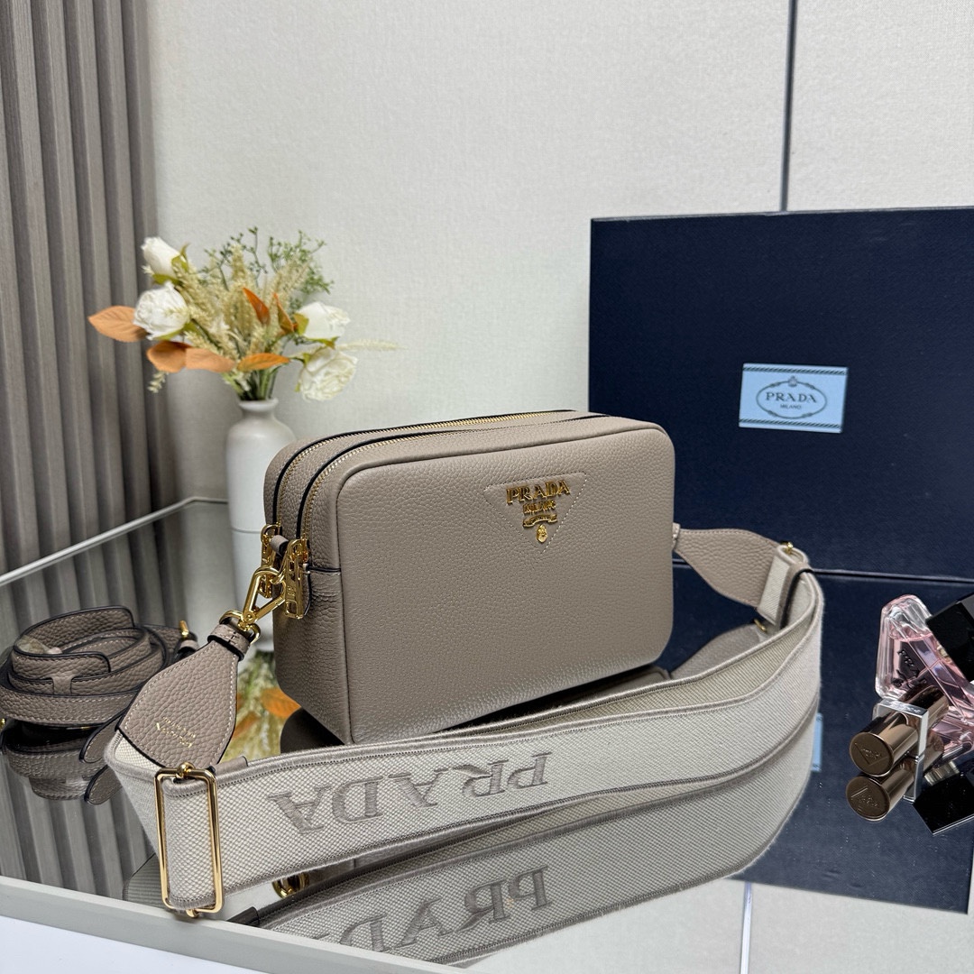 Prada Small leather shoulder bag-Grey 1BH082