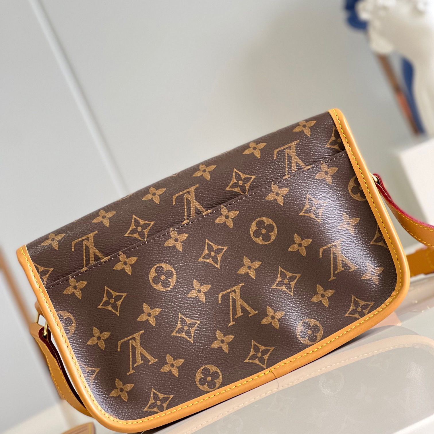 Louis Vuitton LV Gibeciere PM Shoulder Bag M42248