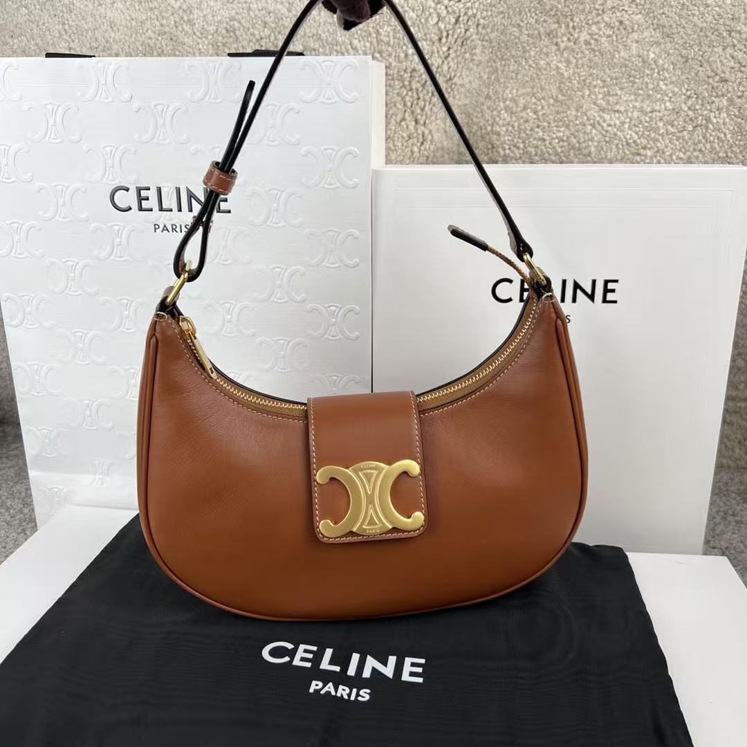 Celine Medium Ava Triomphe Bag In Smooth Calfskin (Mirror Quality)