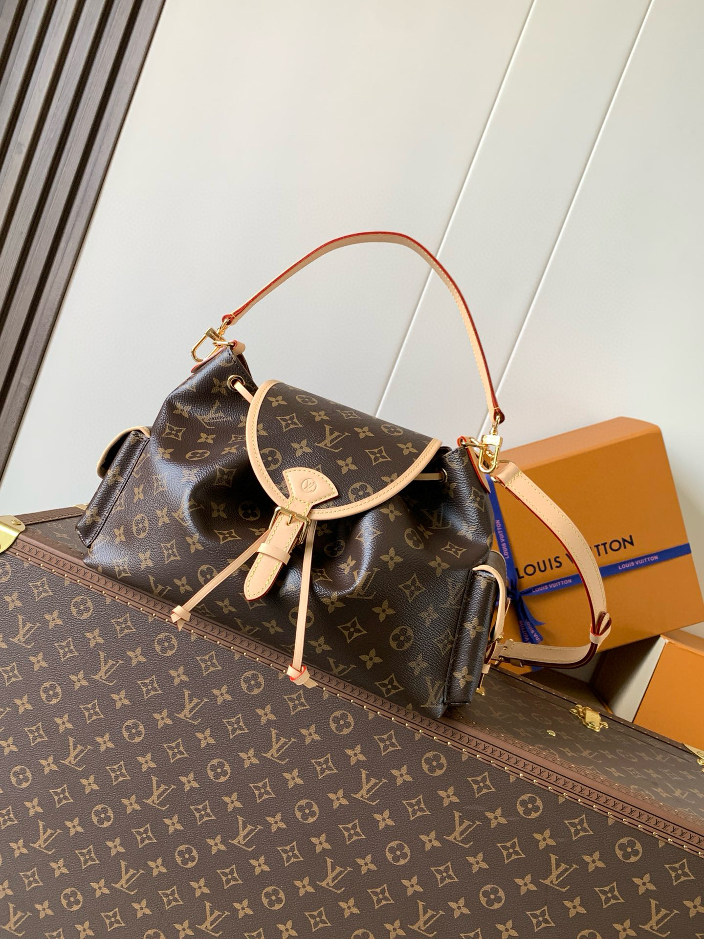 M26040 LV Odyssee MM Bag in Monogram Canvas
