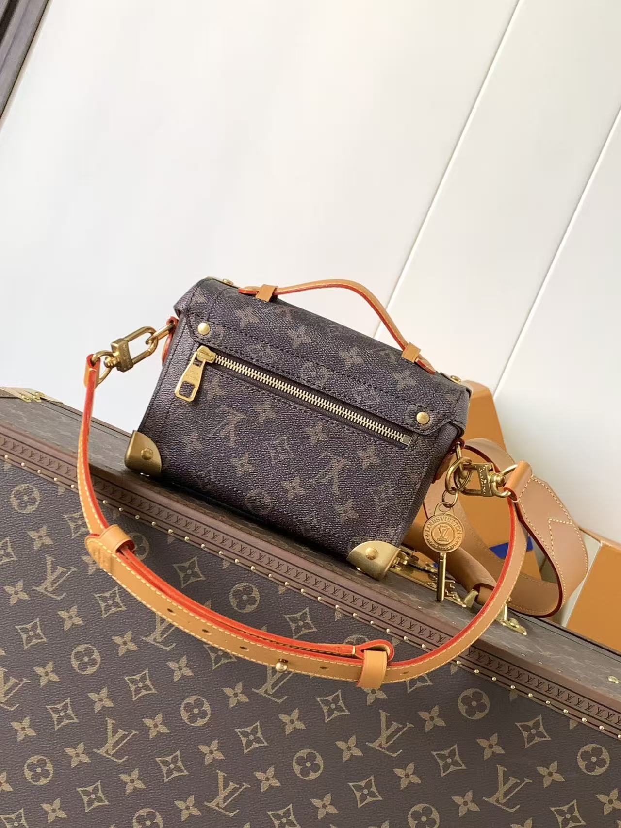 Louis Vuitton LV Soul Trunk handbag