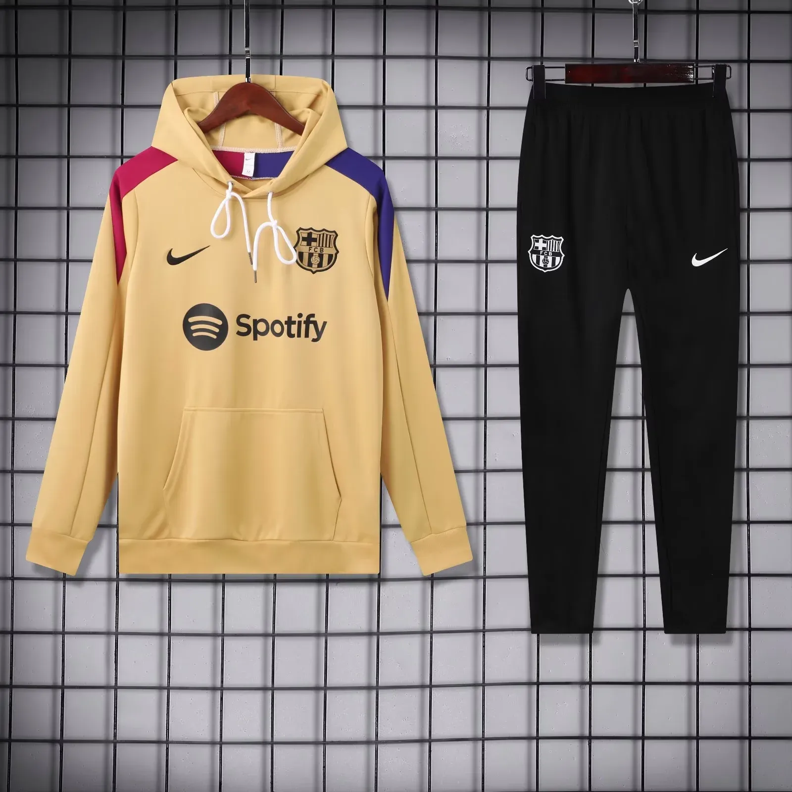 Hooded long-sleeve Barcelona 24/25 suit