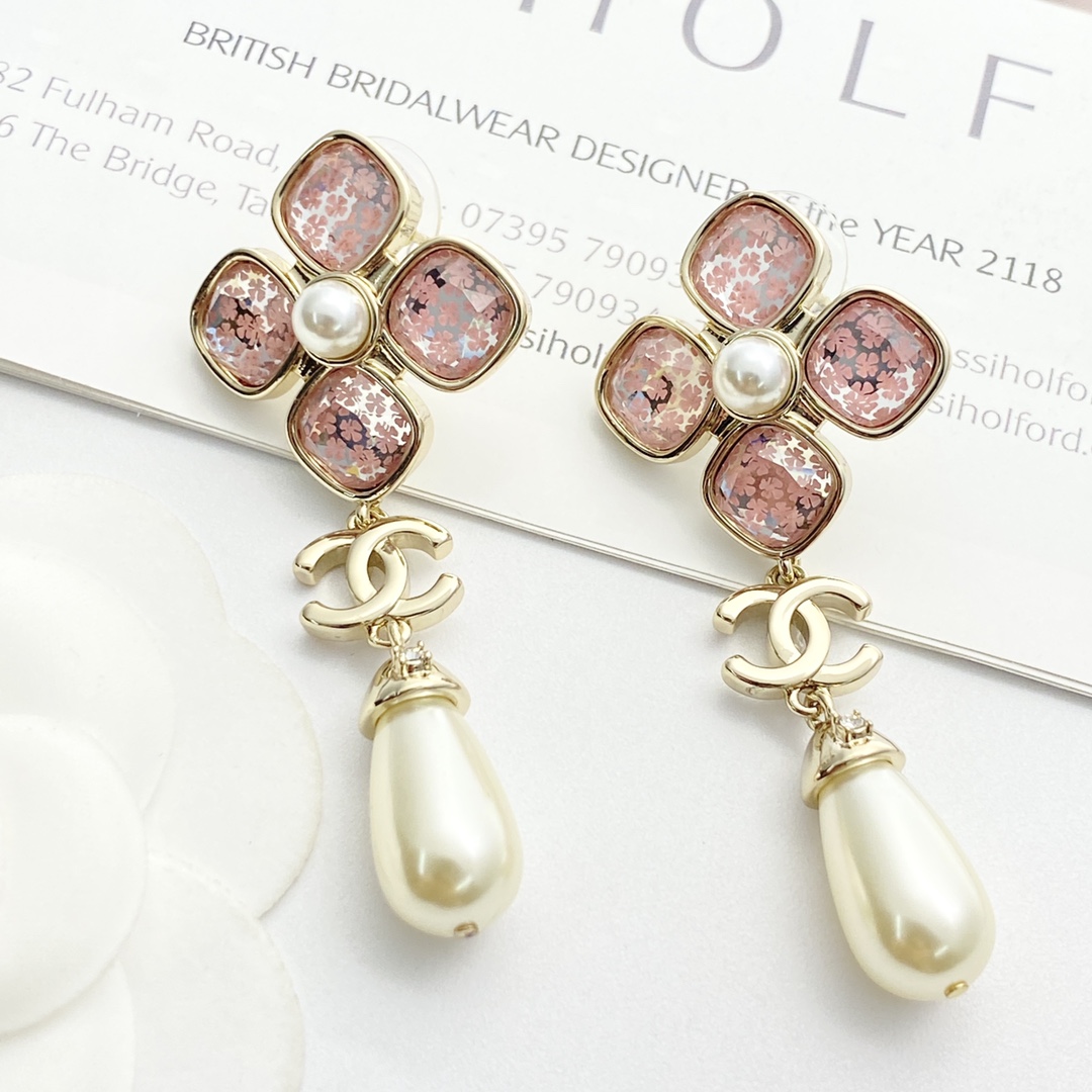 Chanel Fashion Earrings