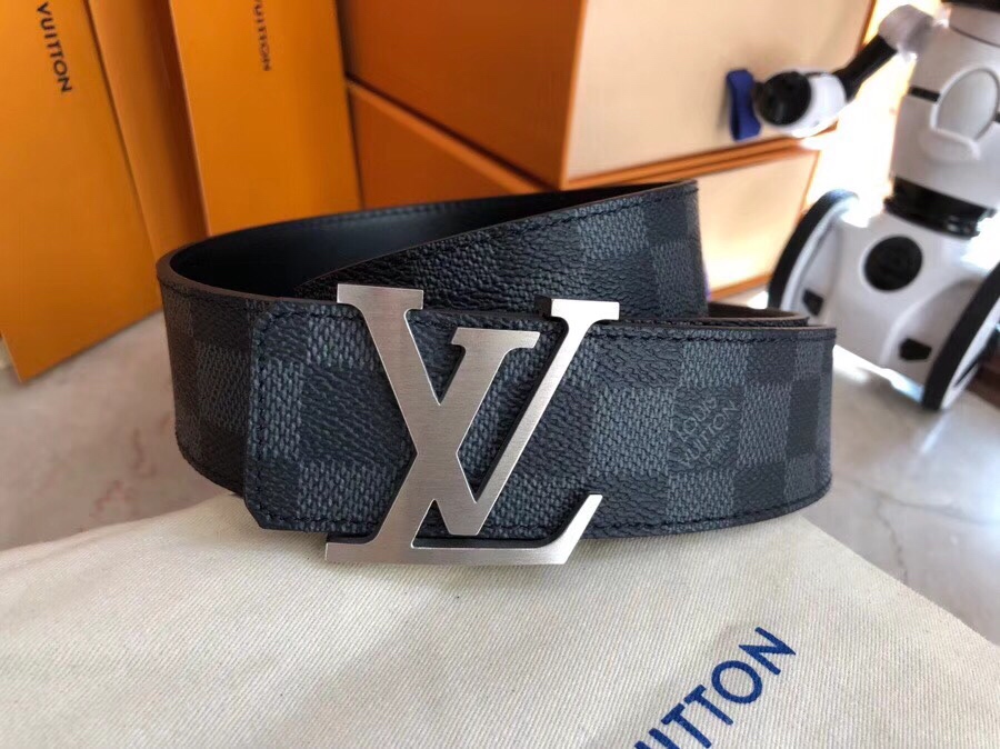 LV Classic Initiales 40mm Reversible Belt