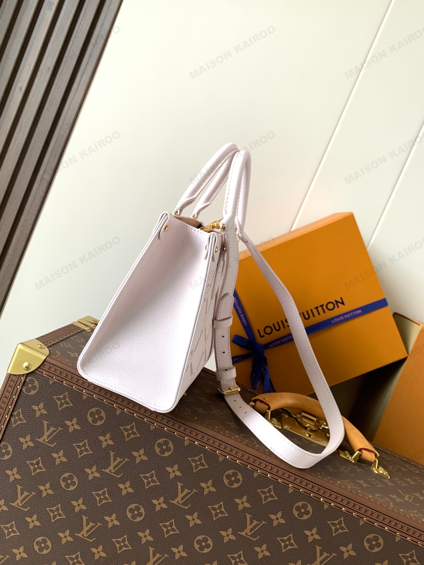 Louis Vuitton LV OnTheGo PM Pastel Light Pink Stitch Embossed Monogram Leather Top Handle Tote Bag - KAIROO