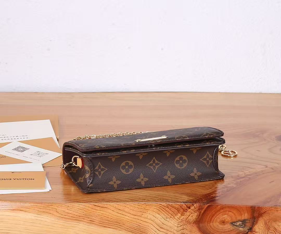 Louis Vuitton LV Lily On Chain Bag