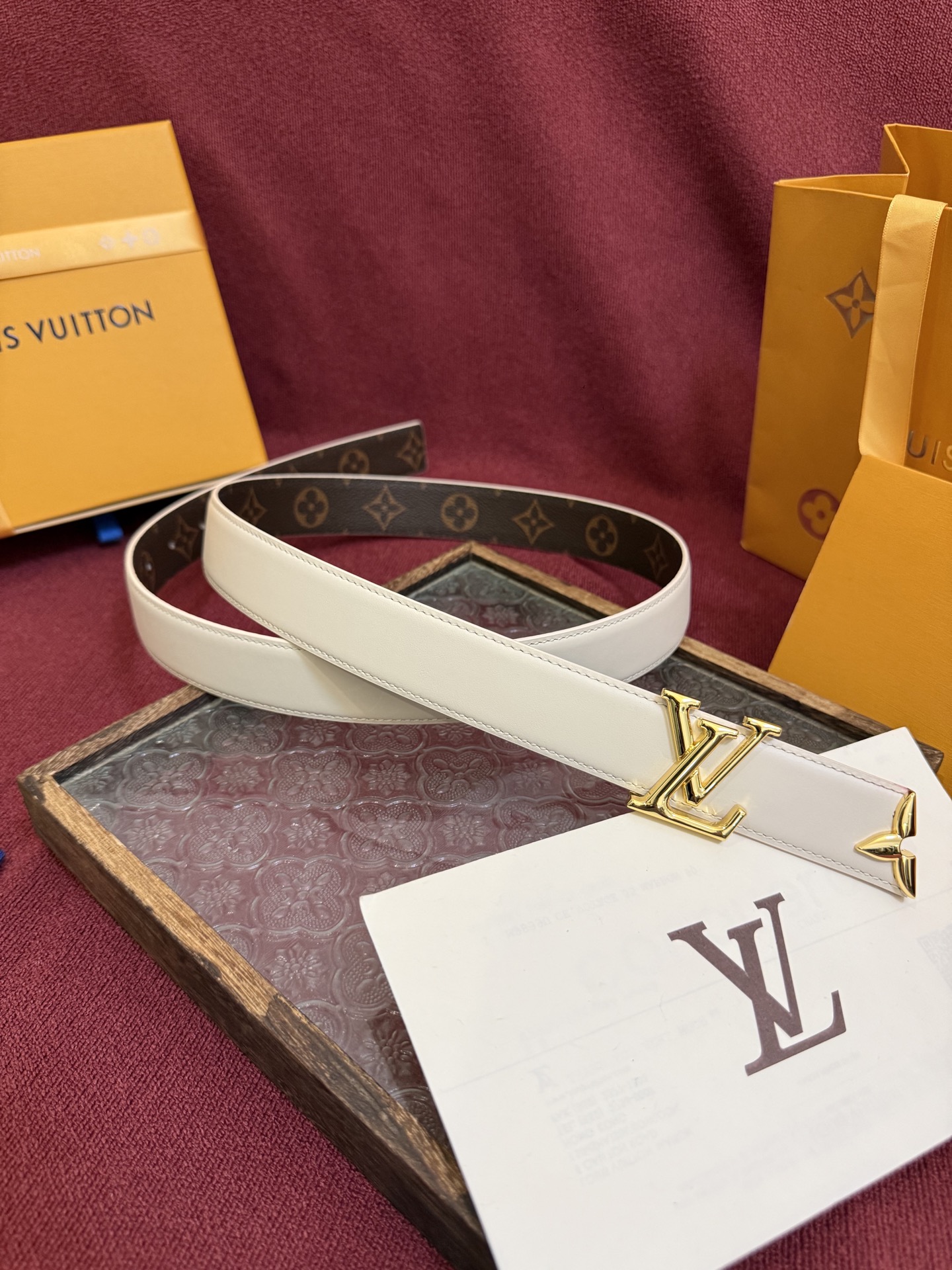 LV Pretty LV 30mm Reversible Belt