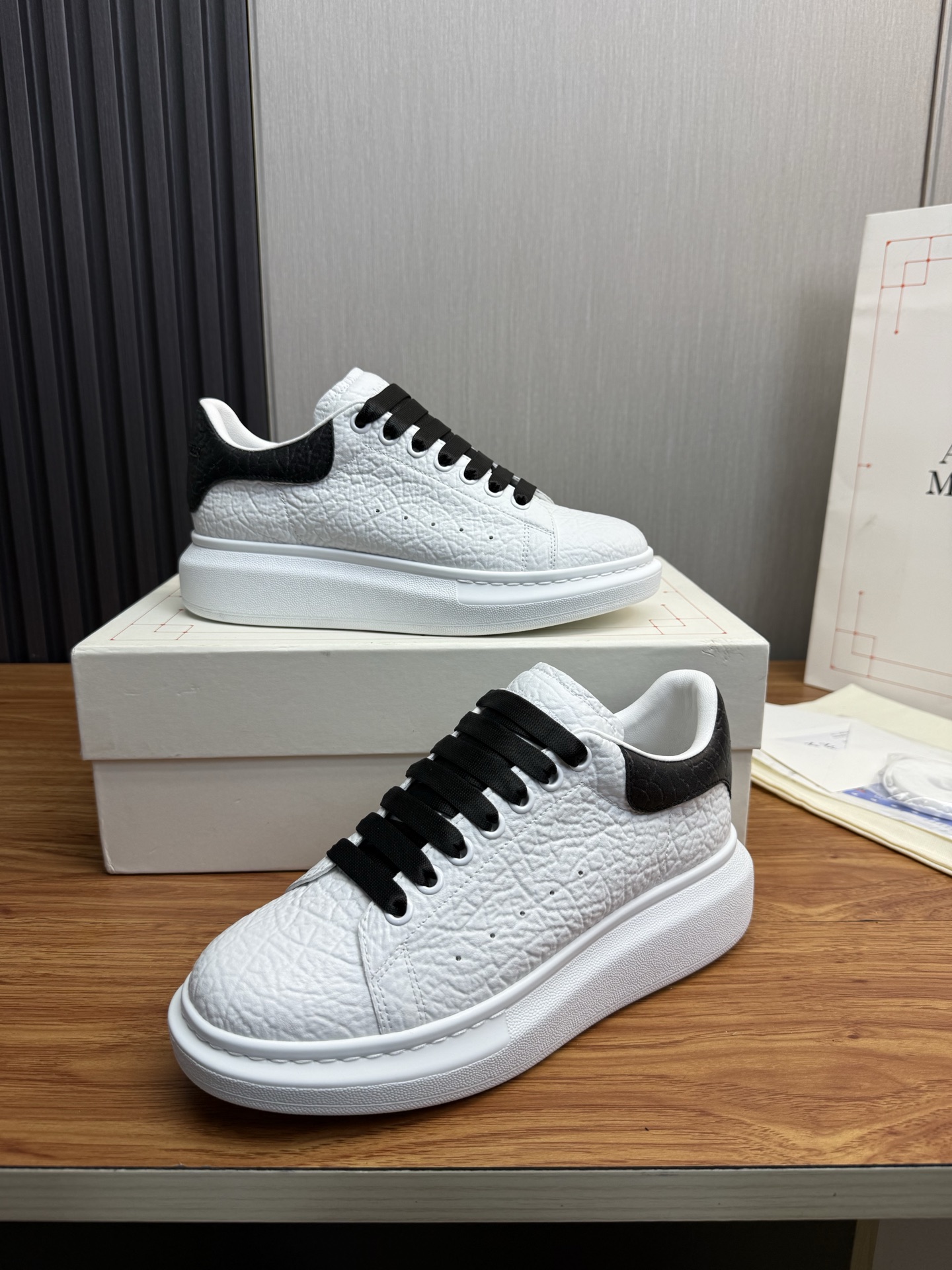 Alexander McQueen Oversized Unisex Sneaker
