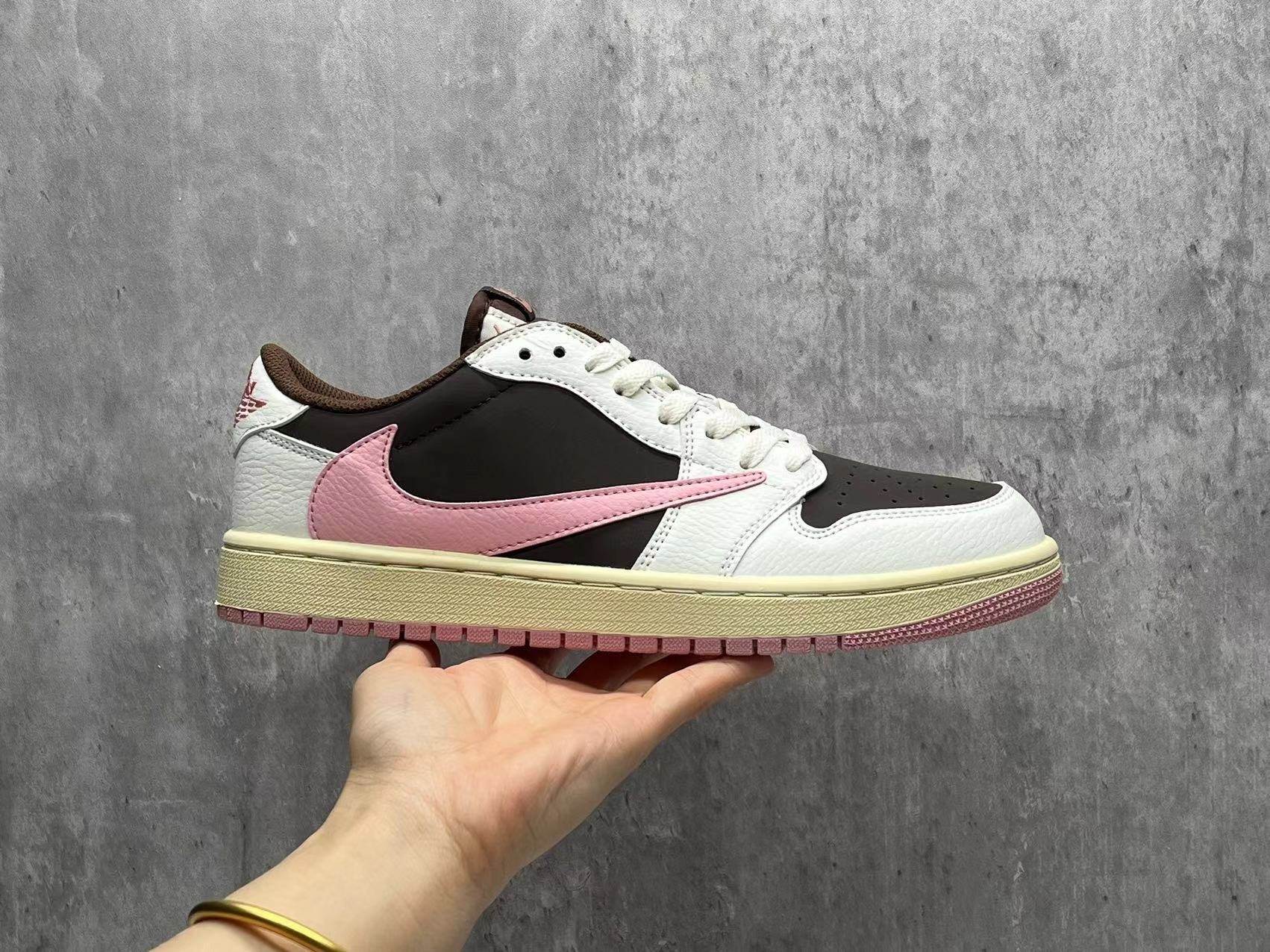 2025-26 AJ1 US Men's Sizes6 to 11 in half sizes Brown Pink Low cut Inverted Hook Shoes tianlong