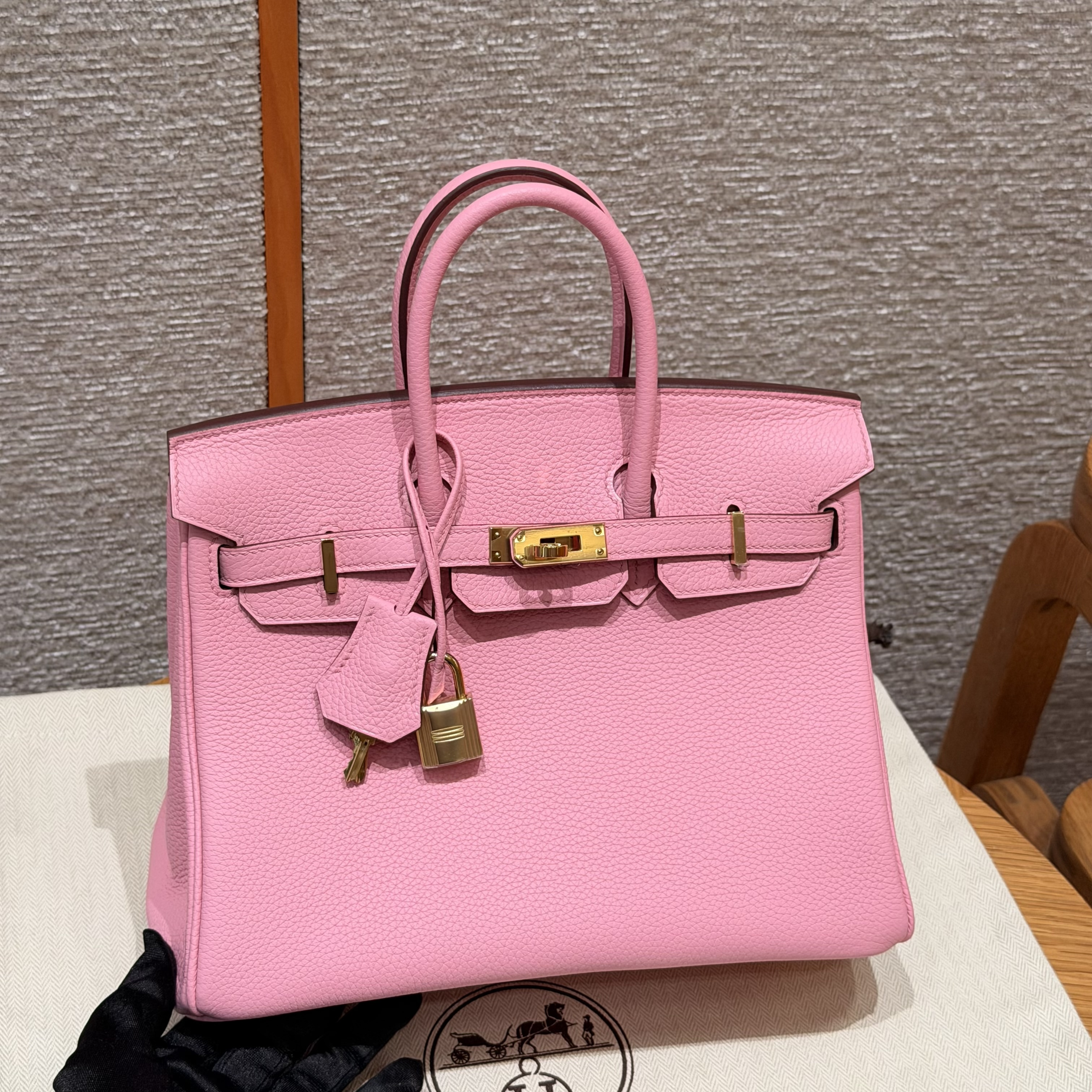 Hermes Fuchsia Togo Birkin 25 Bag