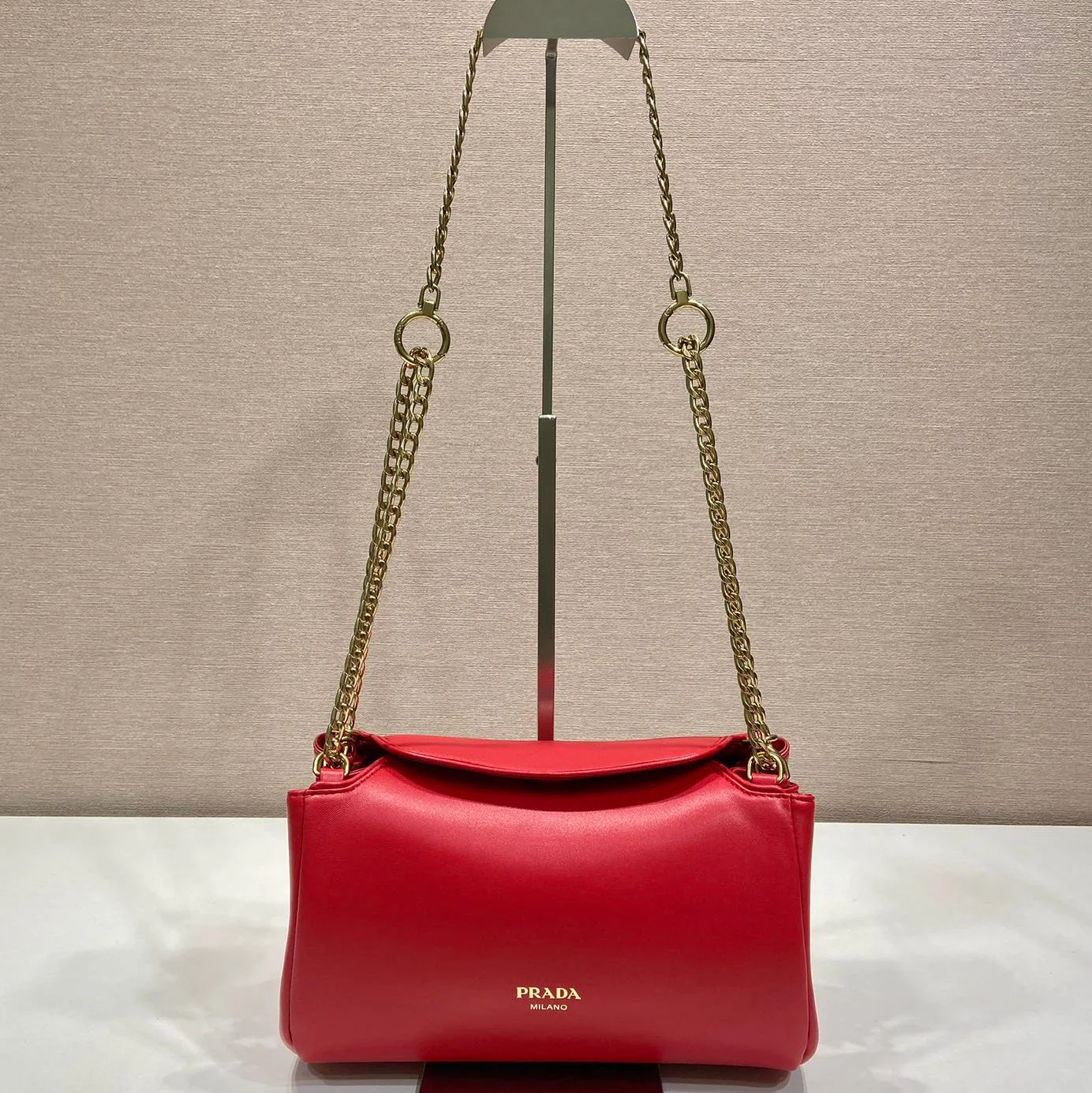 Prada Tumulte bag 24 red leather 280840