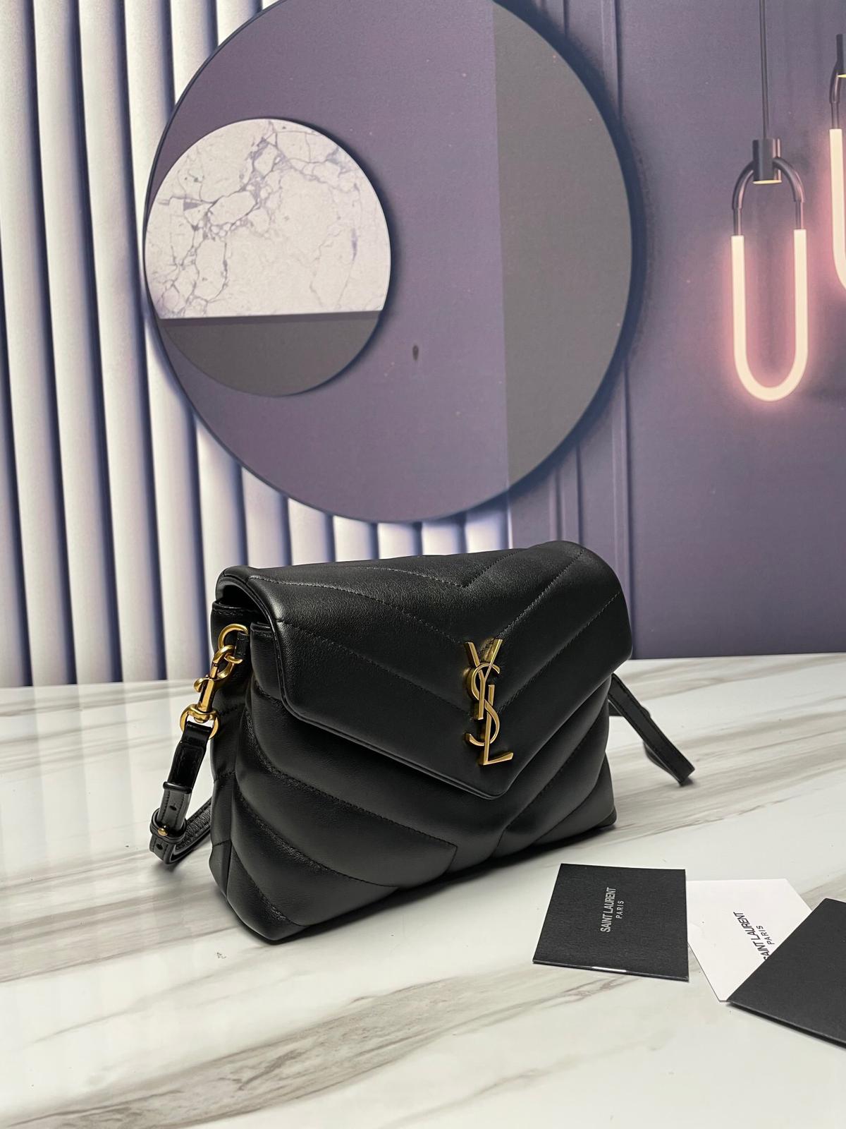 YSL SAINT LAURENT Loulou Toy quilted leather shoulder bag black