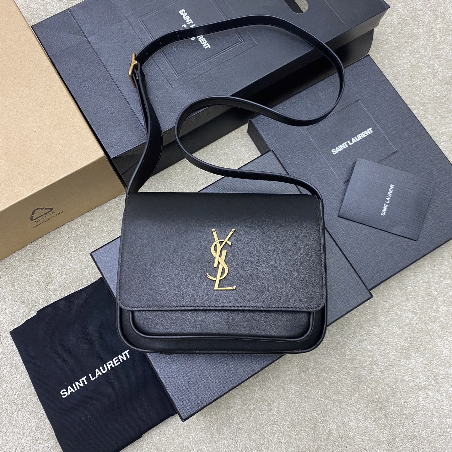 Saint Laurent  YSL NIKI Besace leather bag