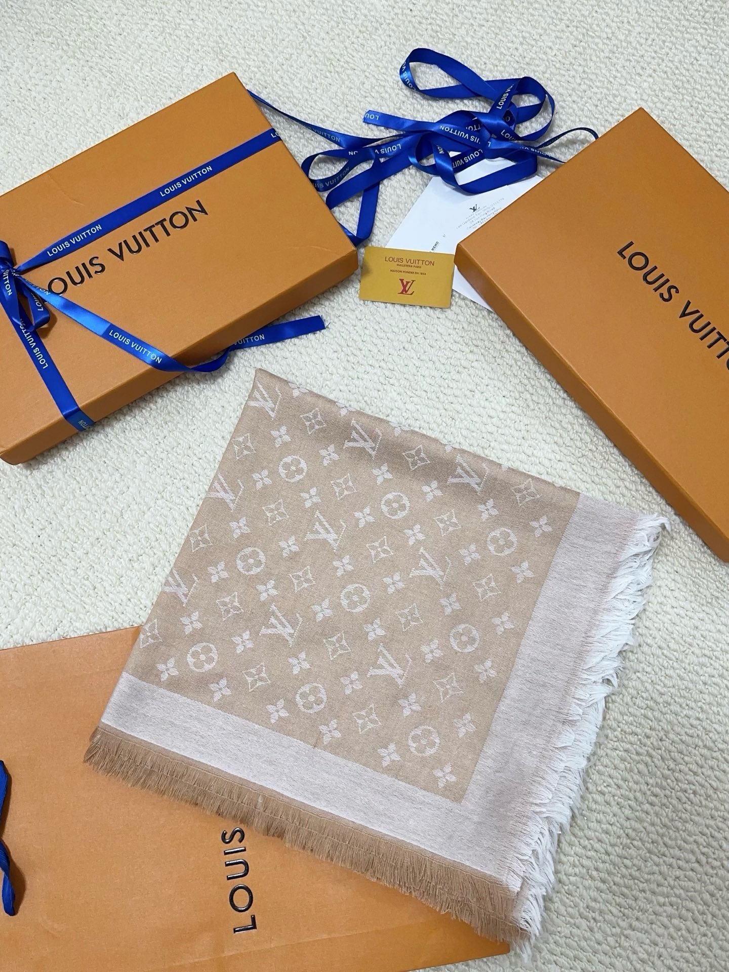 Louis Vuitton Classic Monogram Shawl 140cm