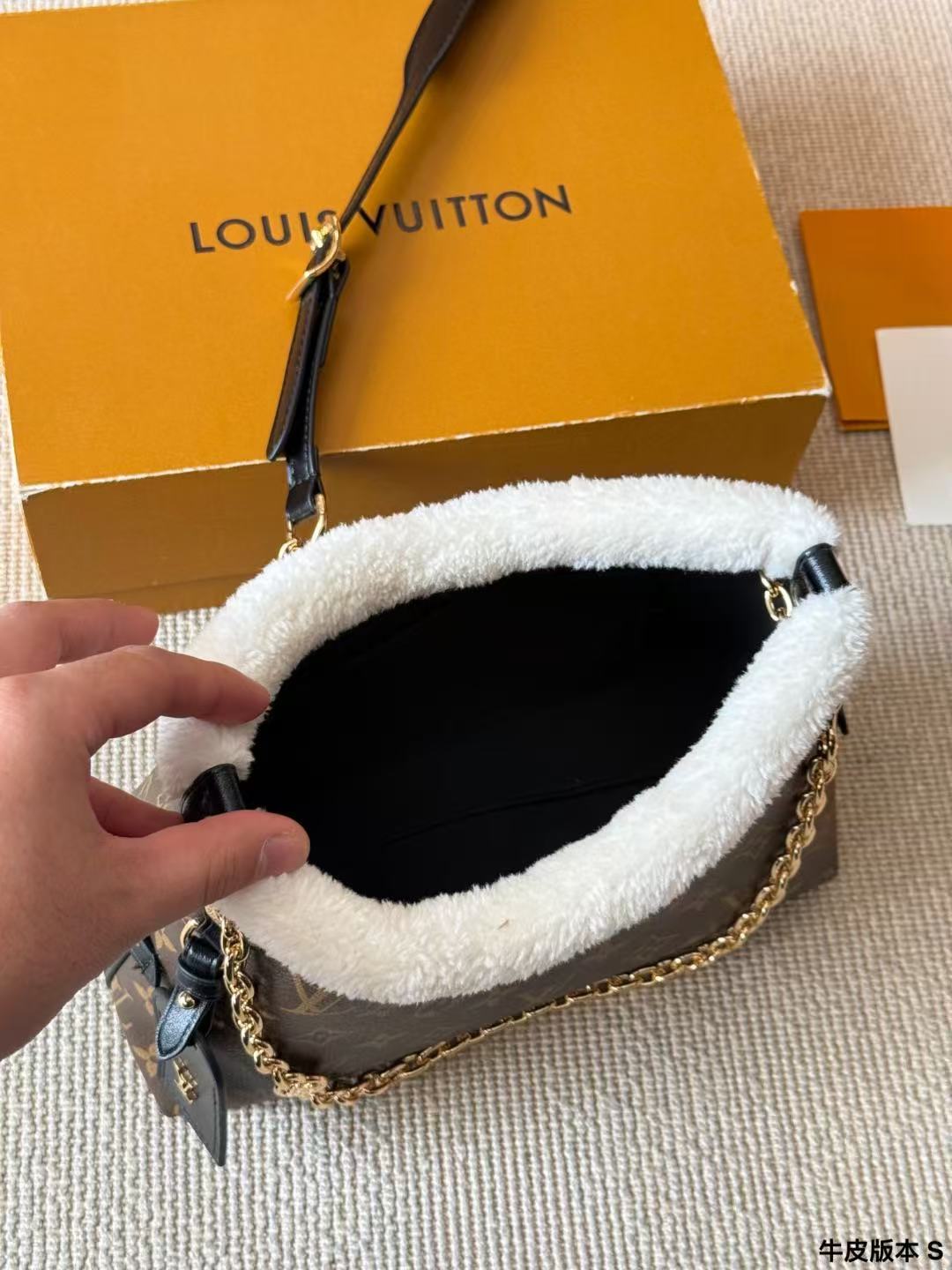 Louis Vuitton LV Carryall Teddy Wool Bag