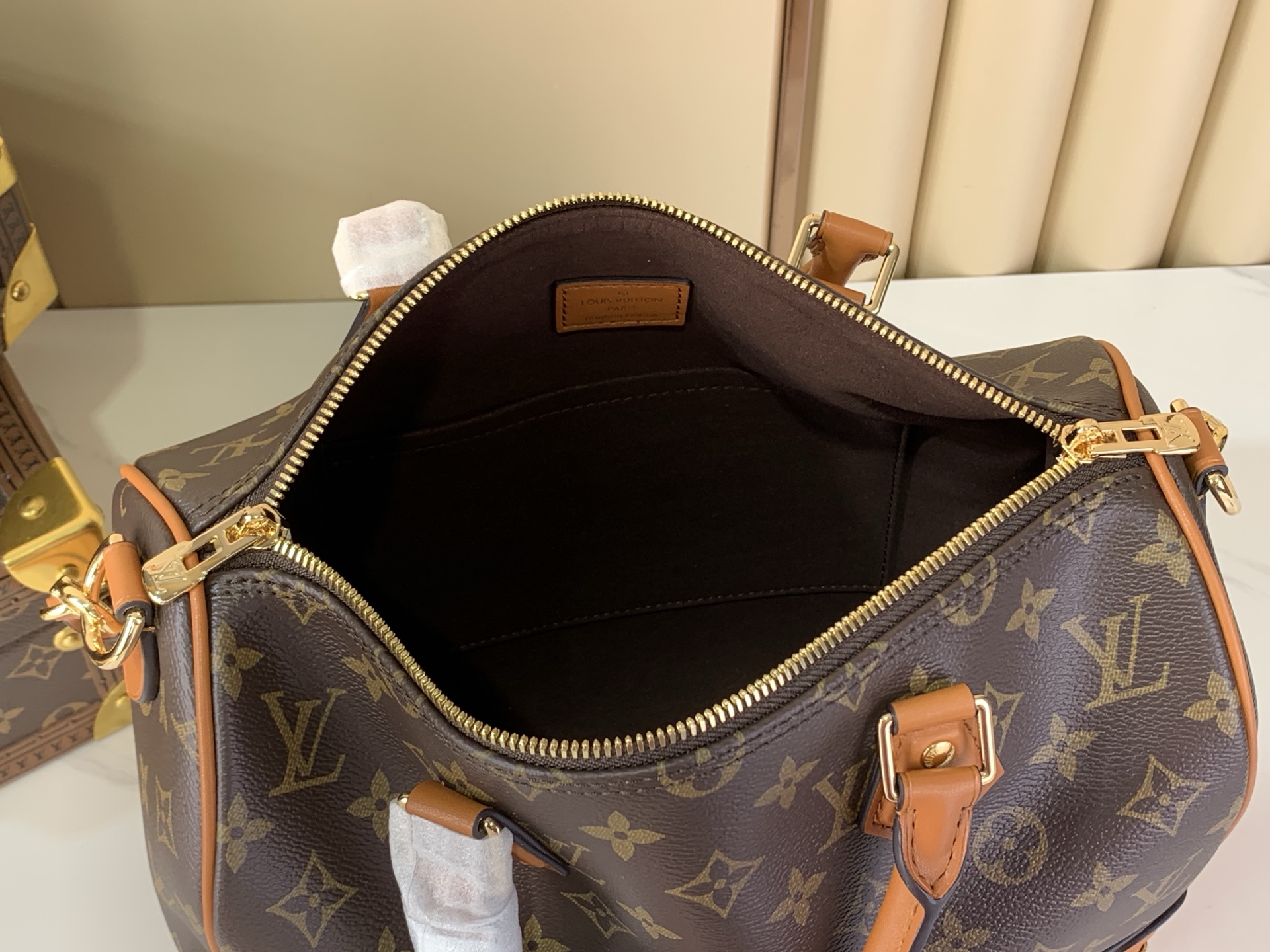 Louis Vuitton SPEEDY BANDOULIÈRE 30 Handbag