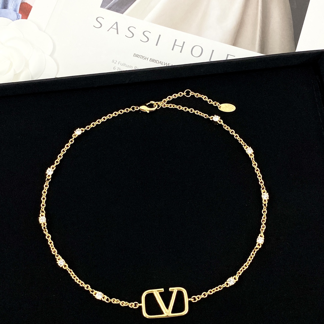 Valentino Garavani VLogo Signature Gold-finish Crystal Embellishments Necklace - KAIROO
