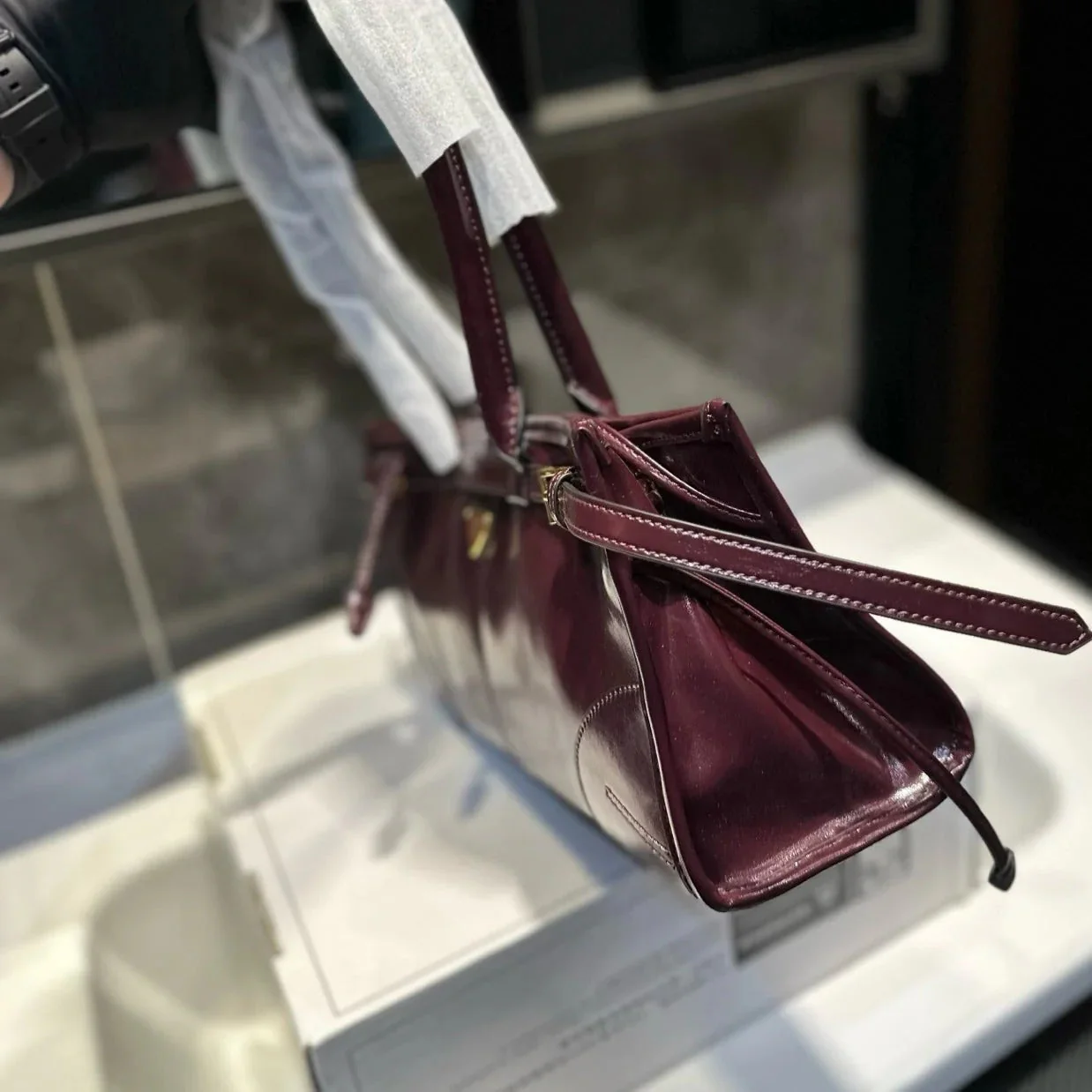 Prada BONNIE SOFT LUX HANDBAG 32 IN BURGUNDY RED PATENT CALFSKIN