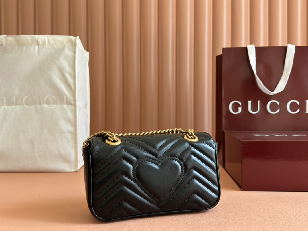 GG Marmont small shoulder bag 446744