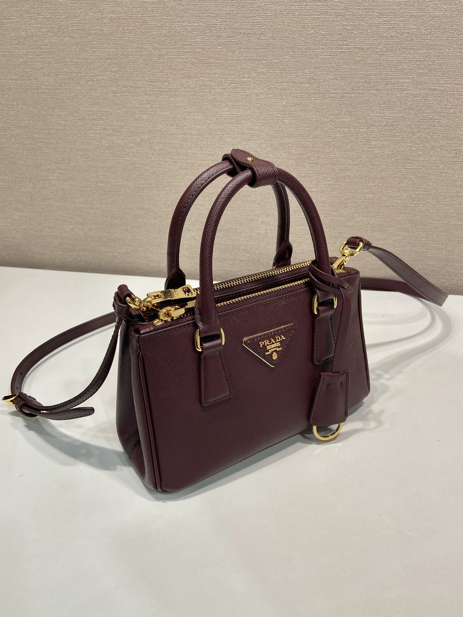 Prada  Galleria handbag 21 burgundy leather 280837