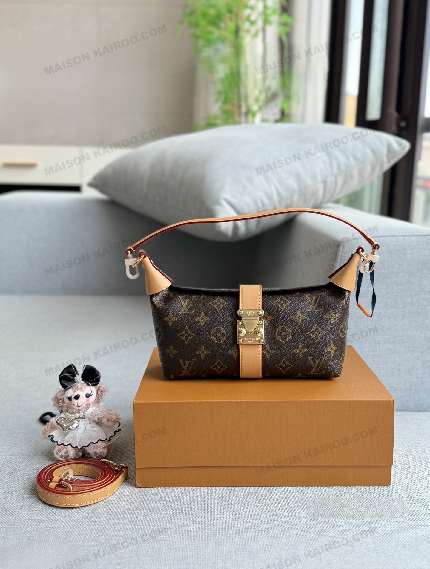 Louis Vuitton LV Pochette Mia Monogram Canvas S-Lock Horizontal Baguette Hobo Croissant Vachetta Shoulder Bag - KAIROO