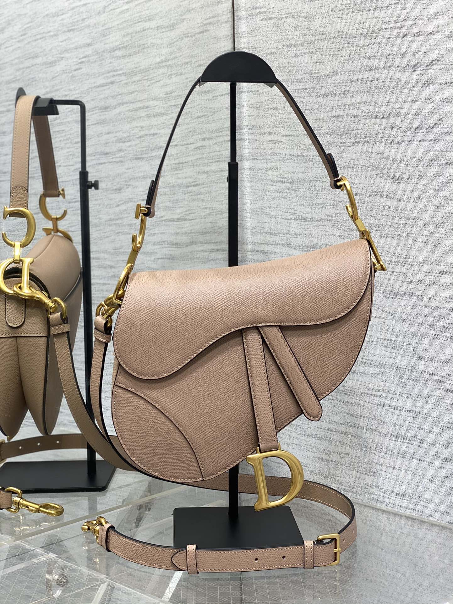 Dior Saddle Bag With Strap in Pink