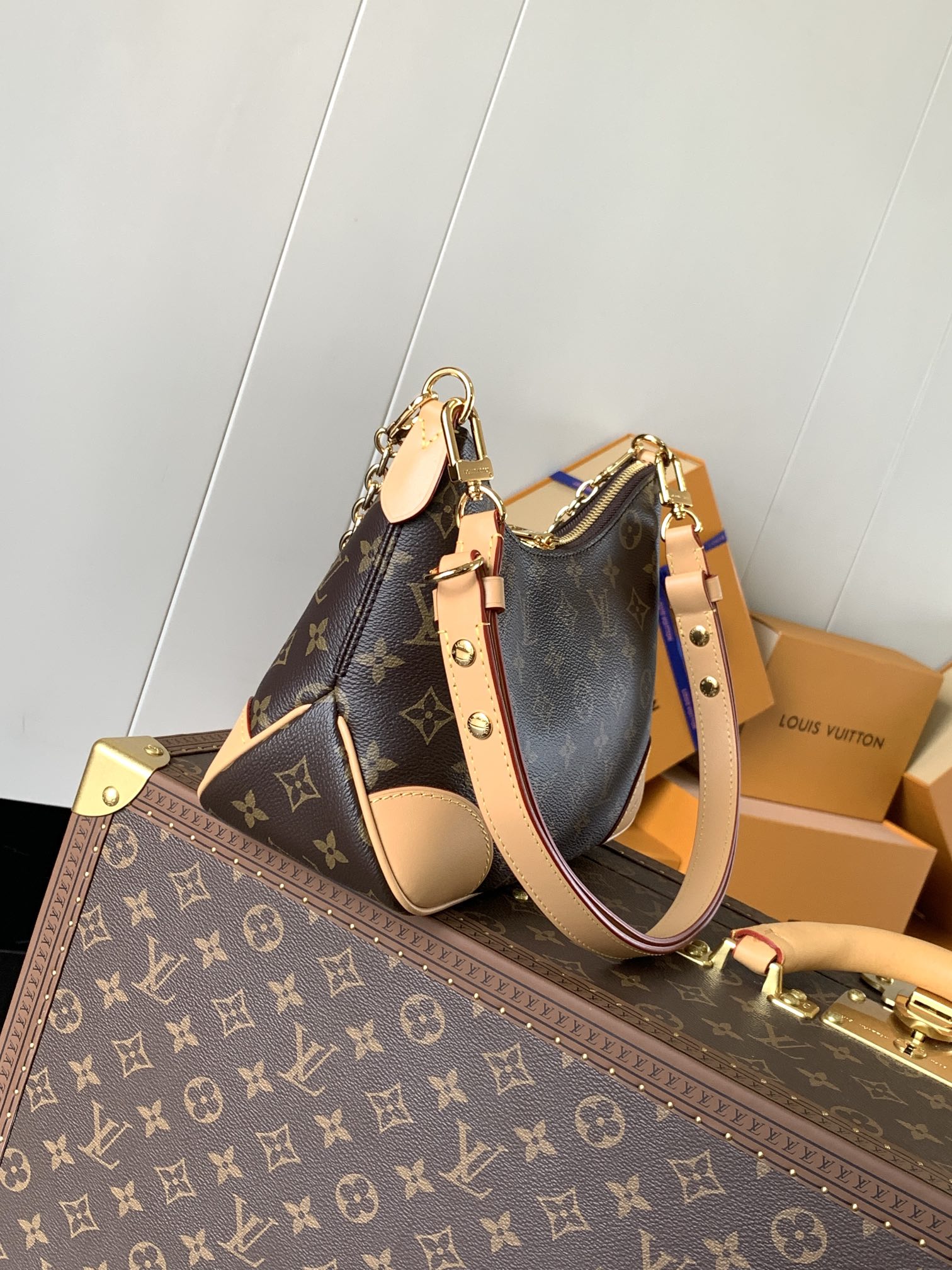 M45832 LV Boulogne PM Bag in Monogram Canvas