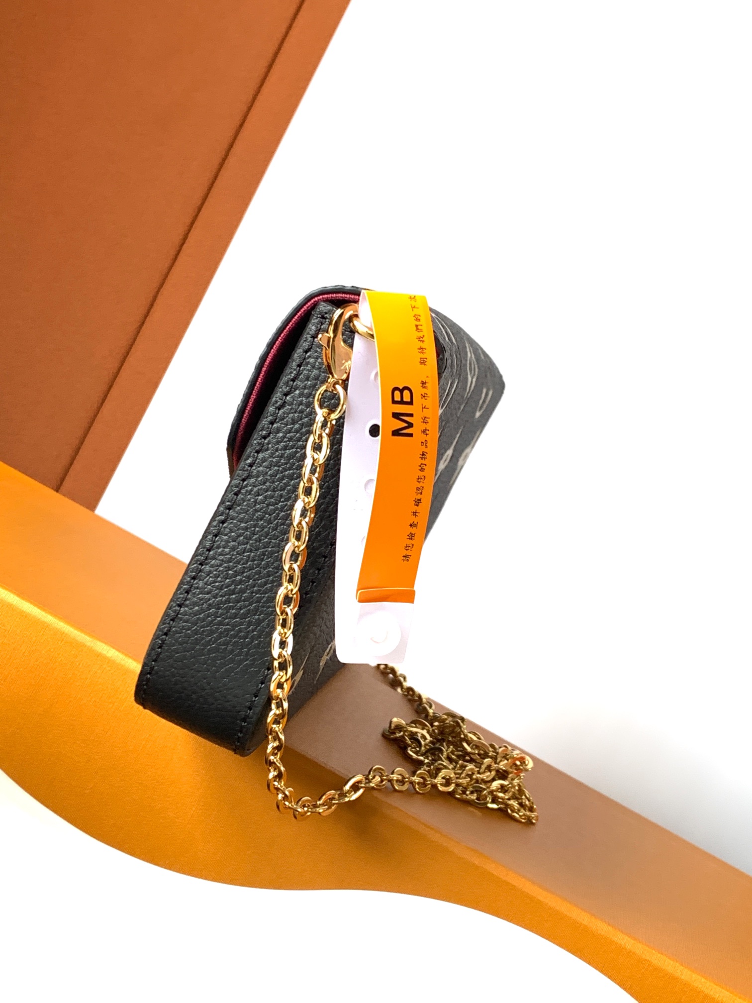 M82479 LV Pochette Felicie Flap Pouch
