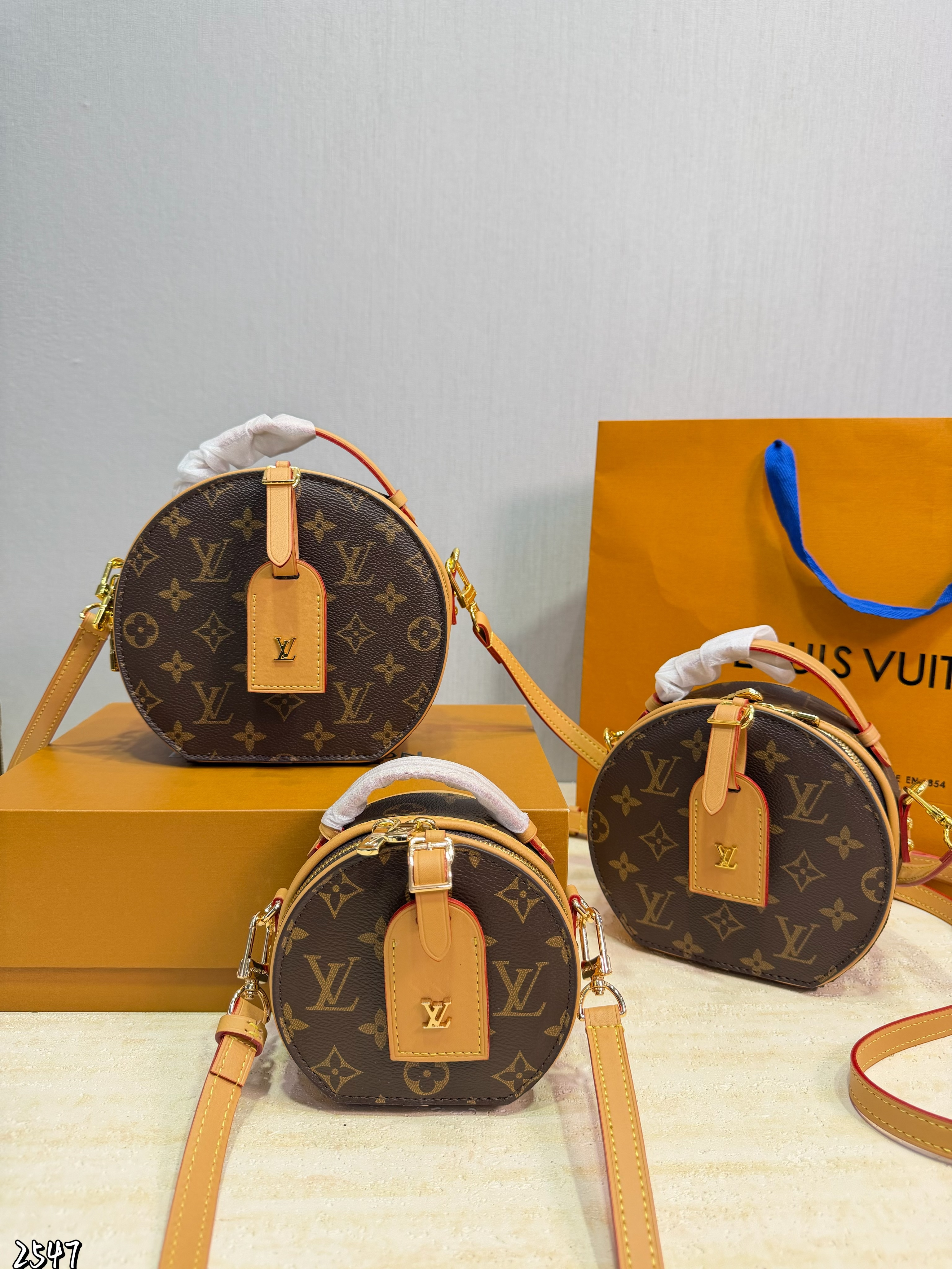 Louis Vuitton LV Boite Chapeau Souple Hat Box Monogram Canvas Leather Shoulder Top Handle Bag - KAIROO