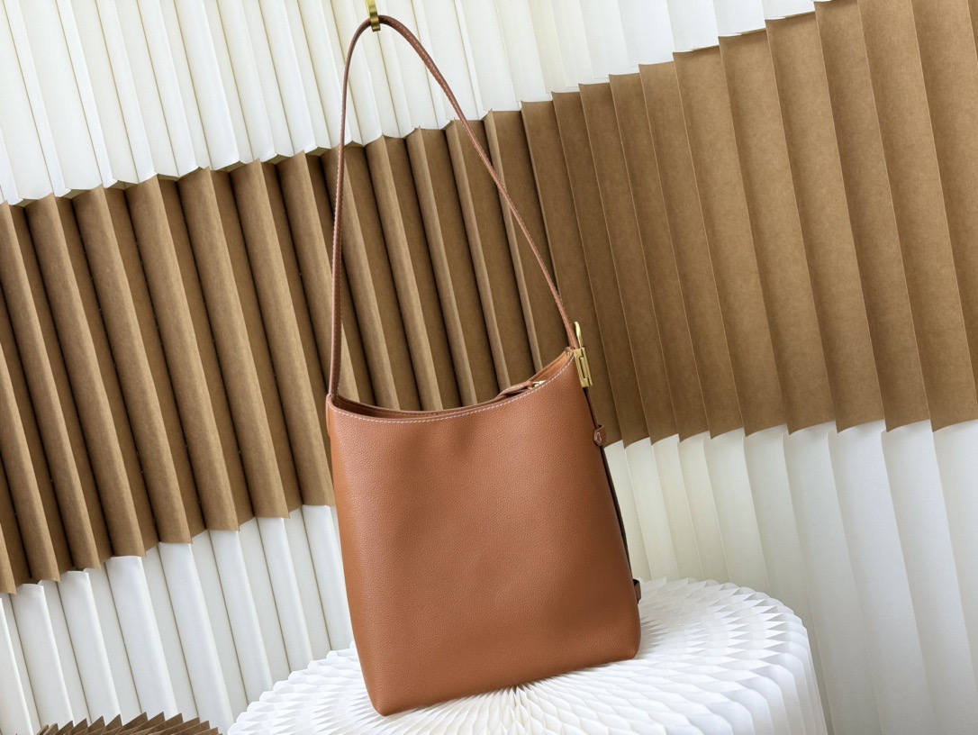 Louis Vuitton LV low key hobo small bag