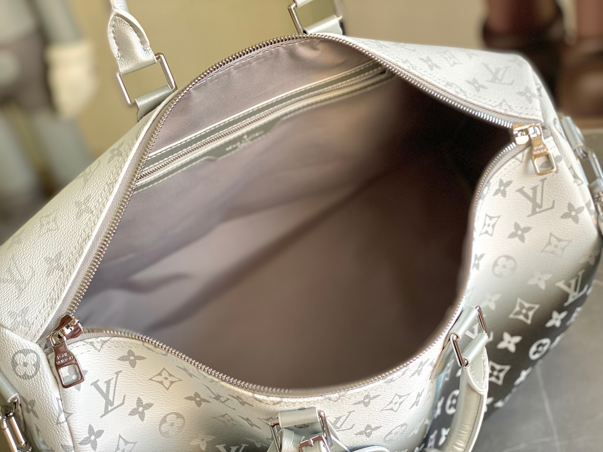 Louis Vuitton lv keepall bandoulière 45 travel bag