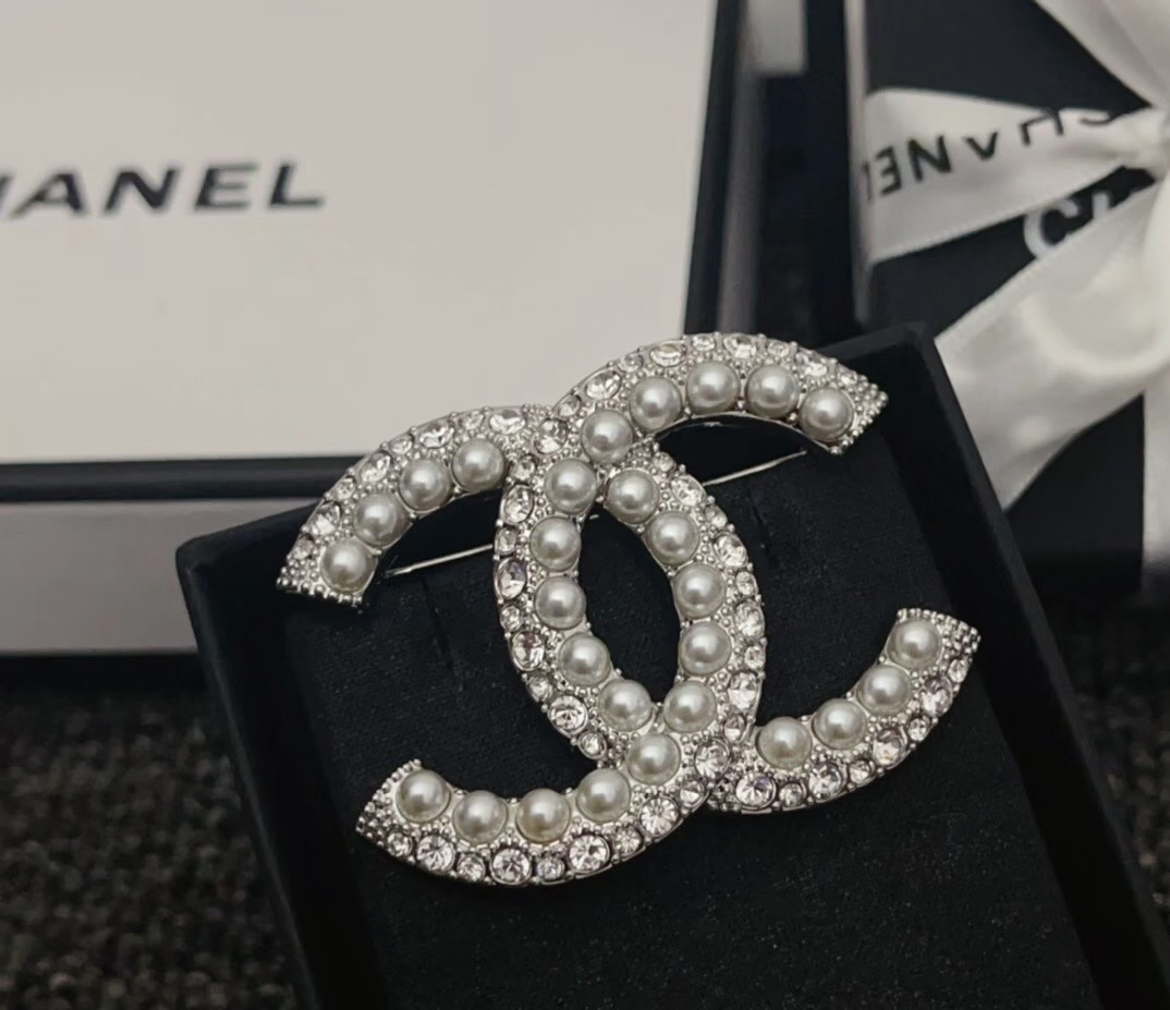 Chanel CC Brooch