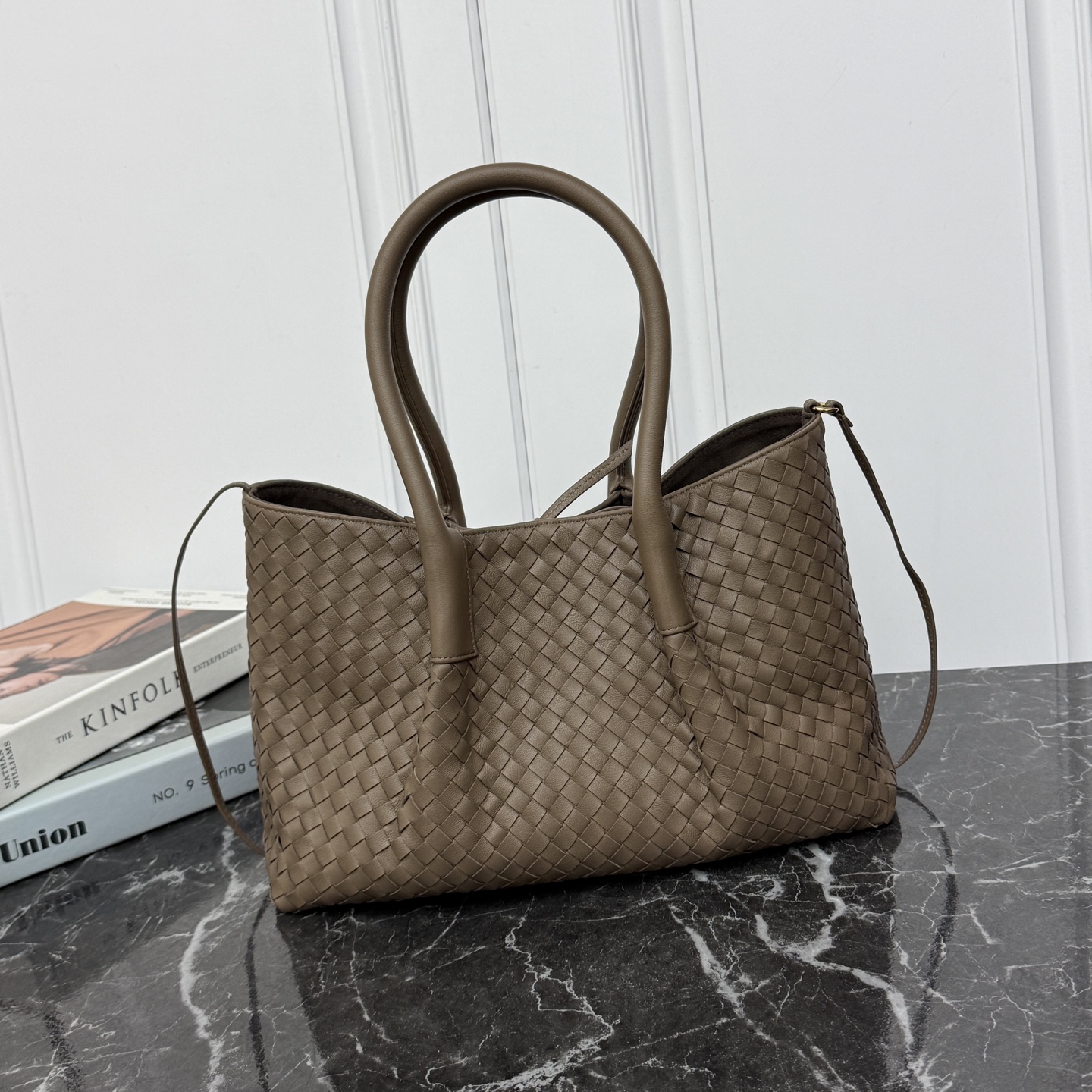 Bottega Veneta Medium Pinacoteca Reversible Bag in Pinecone  Intrecciato leather