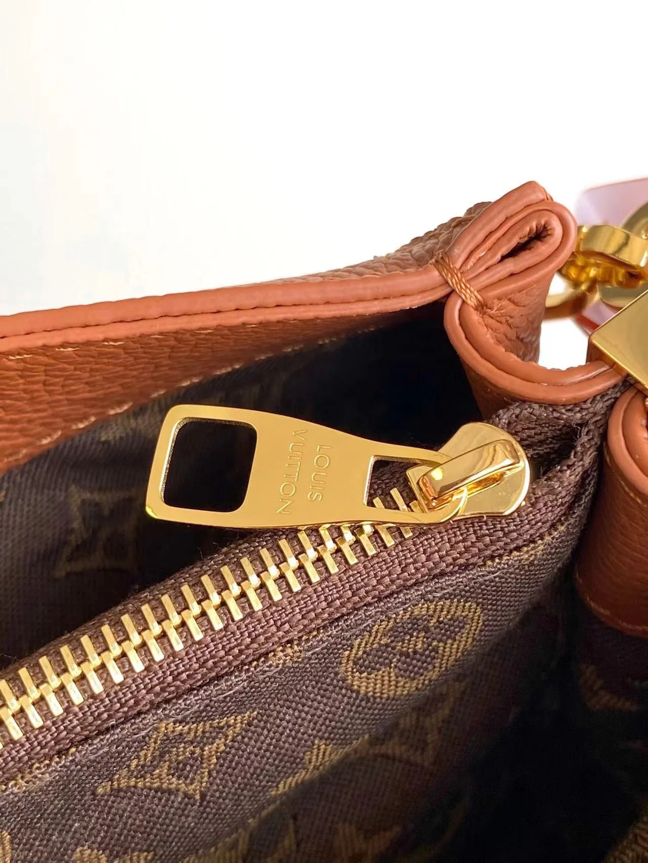 Louis Vuitton LV DAUPHINE SOFT MM 24 IN COGNAC CALFSKIN GOLD HARDWARE