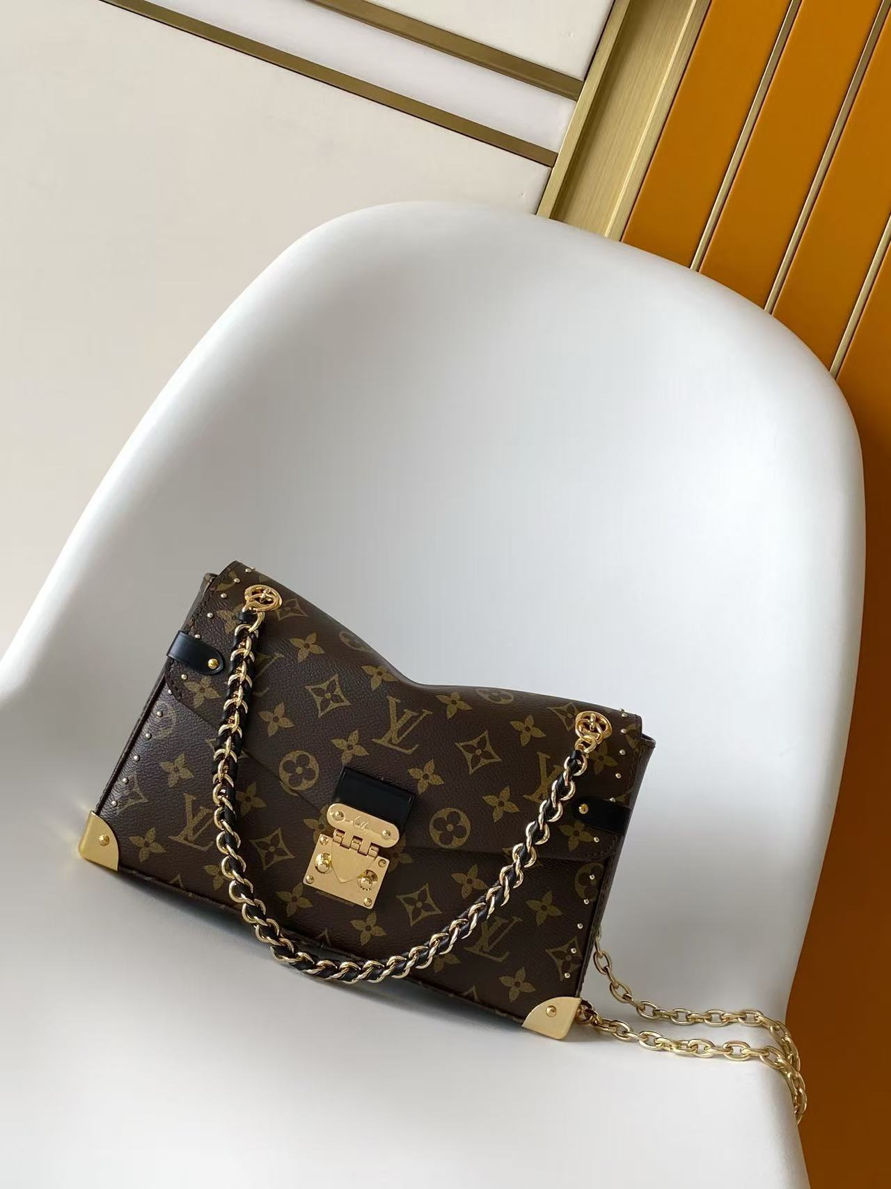 Louis Vuitton LV TRUNKIE EAST WEST