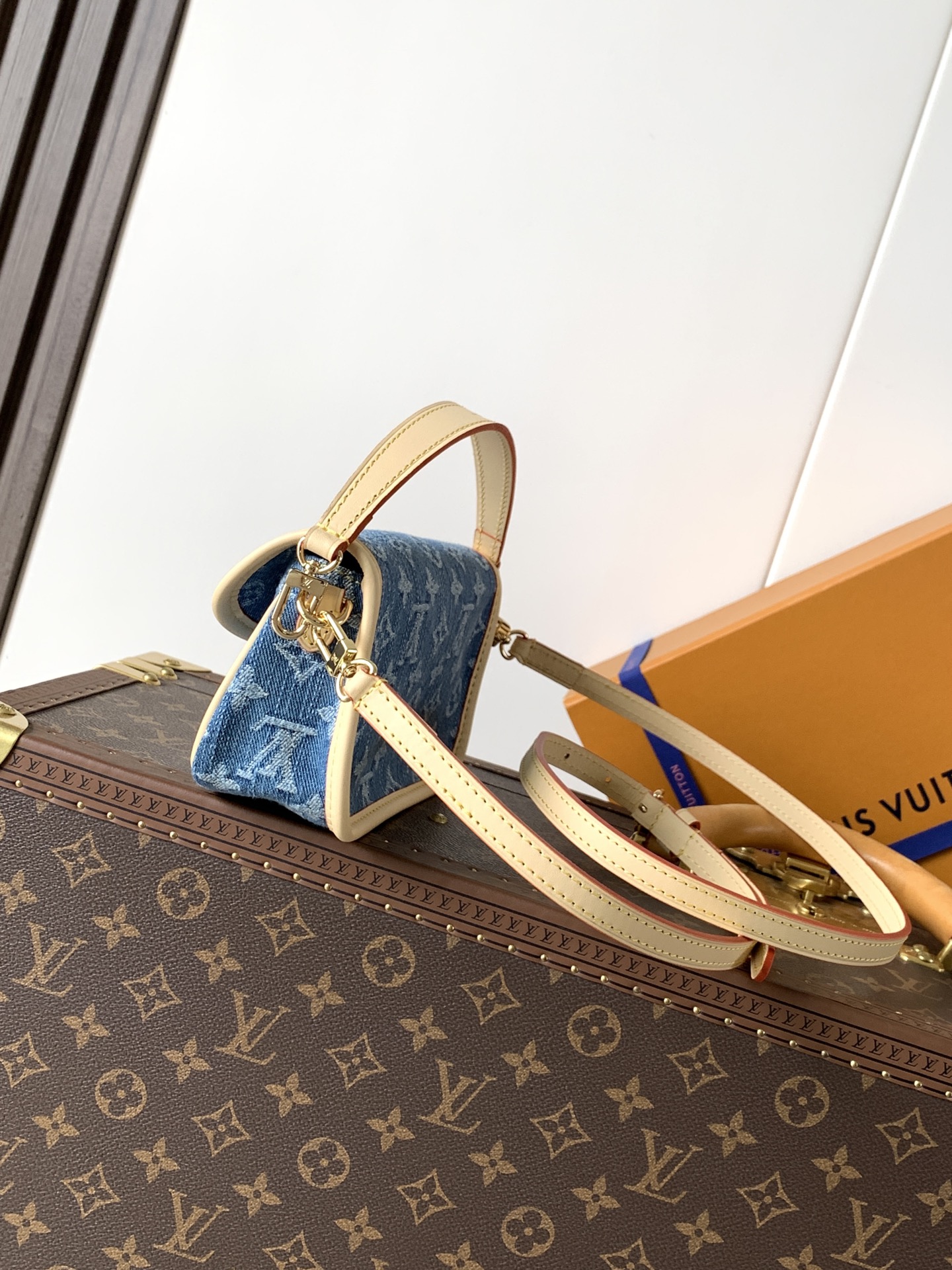 M2770 Nono Diane in Blue Monogram Denim