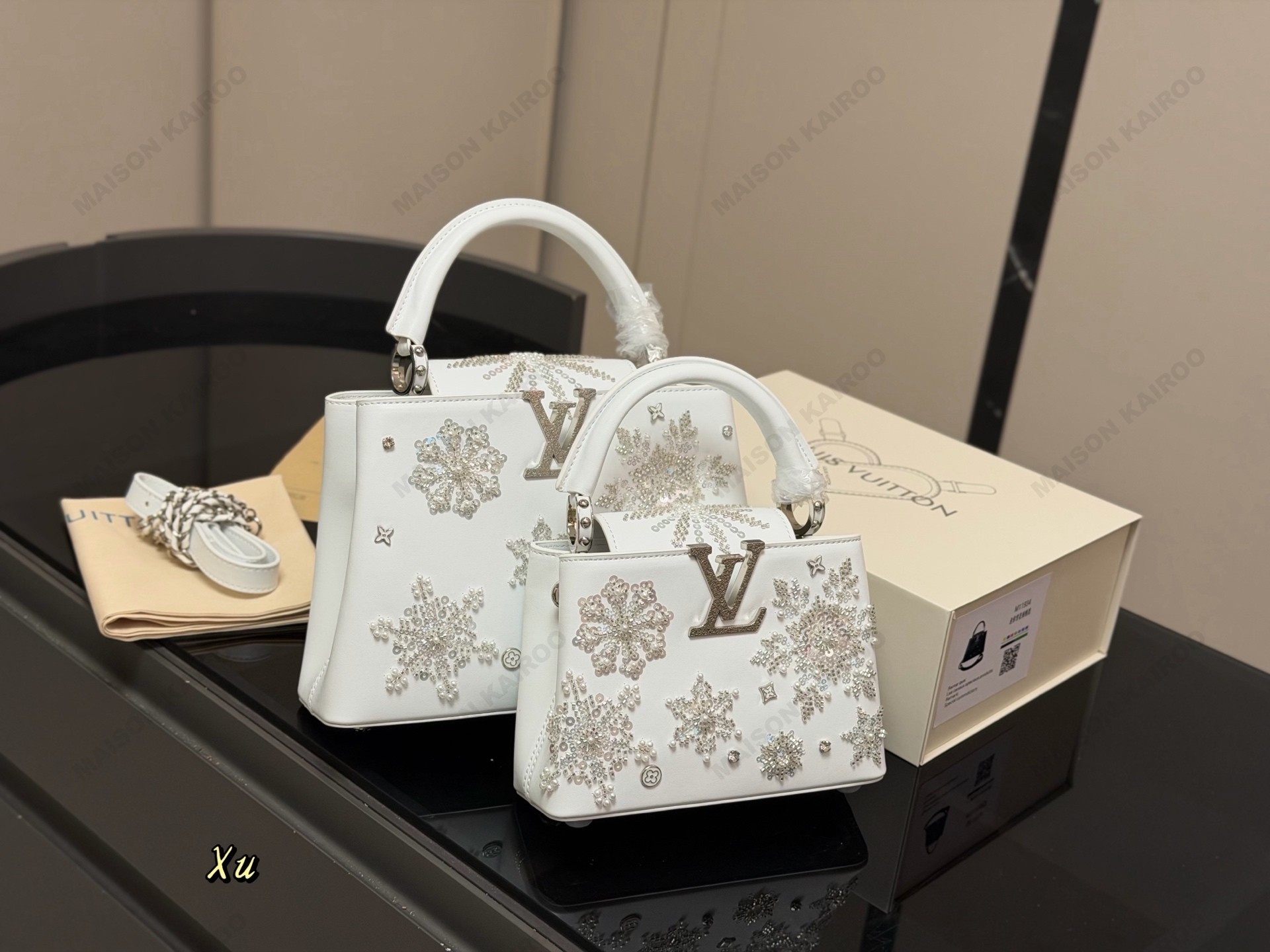 Louis Vuitton LV Capucines BB/Mini White Snowflake Beaded Embroidery Smooth Leather Top Handle Bag - KAIROO